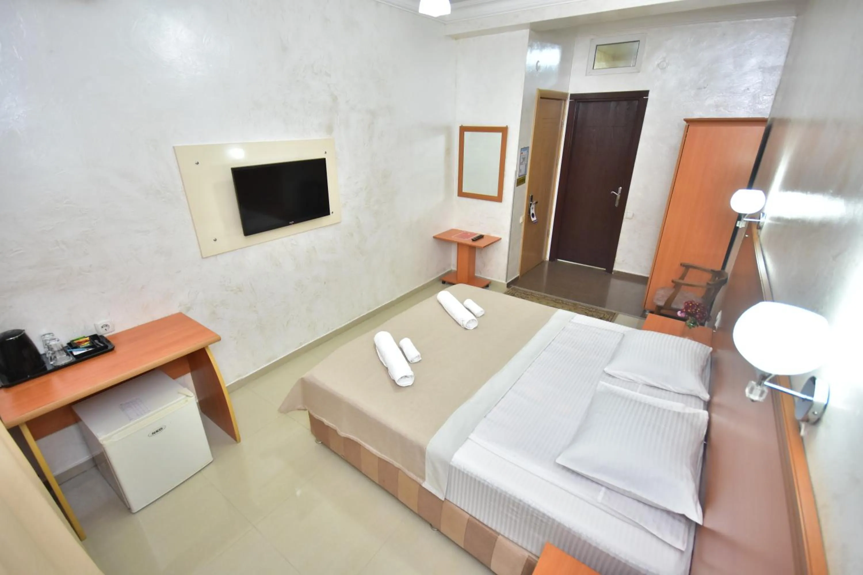 TV and multimedia, Bed in Hotel Chao