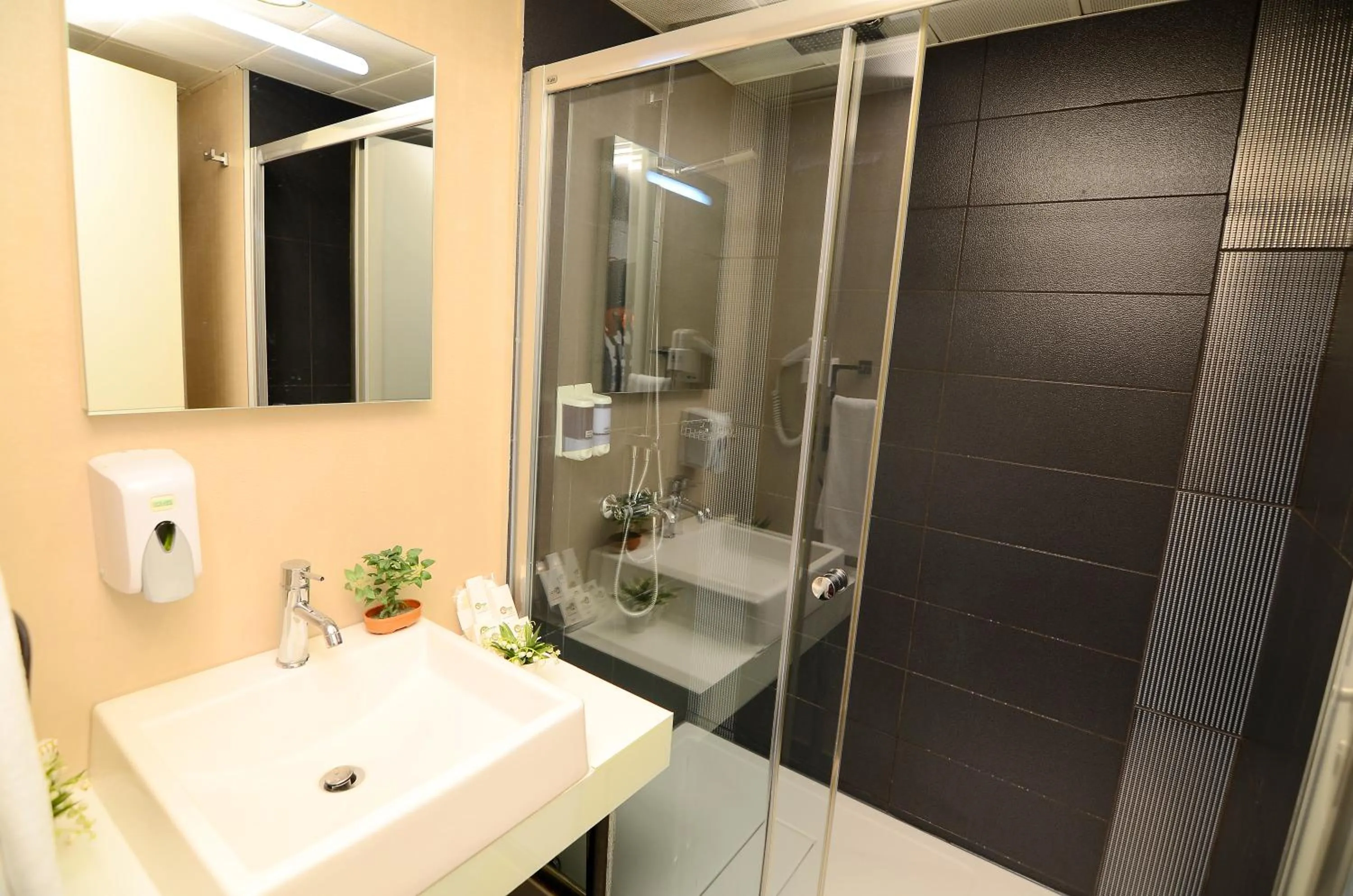 Bathroom in Tempo Hotel Caglayan