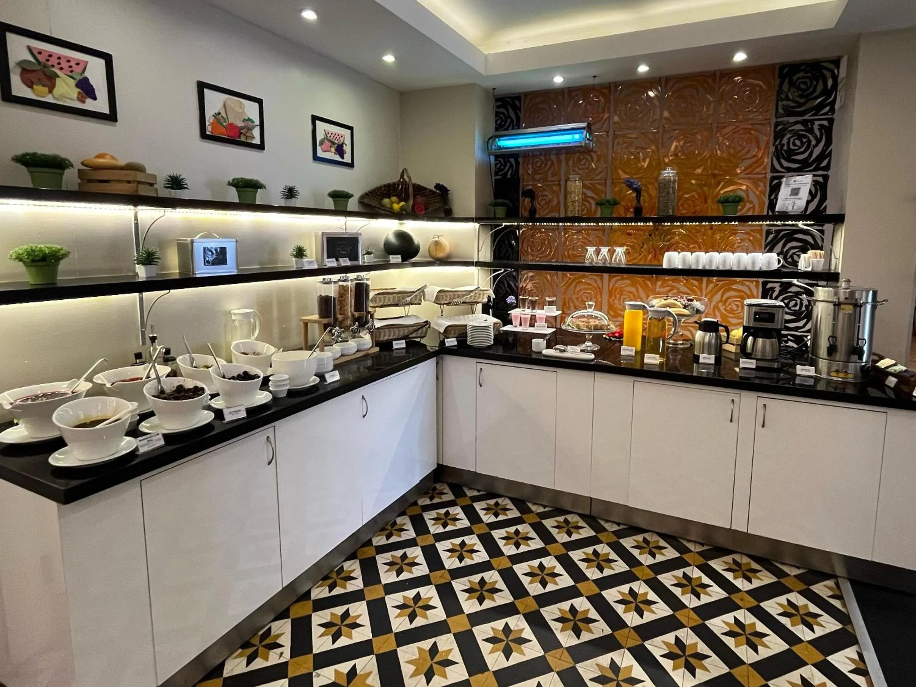 Buffet breakfast in Tempo Hotel Caglayan