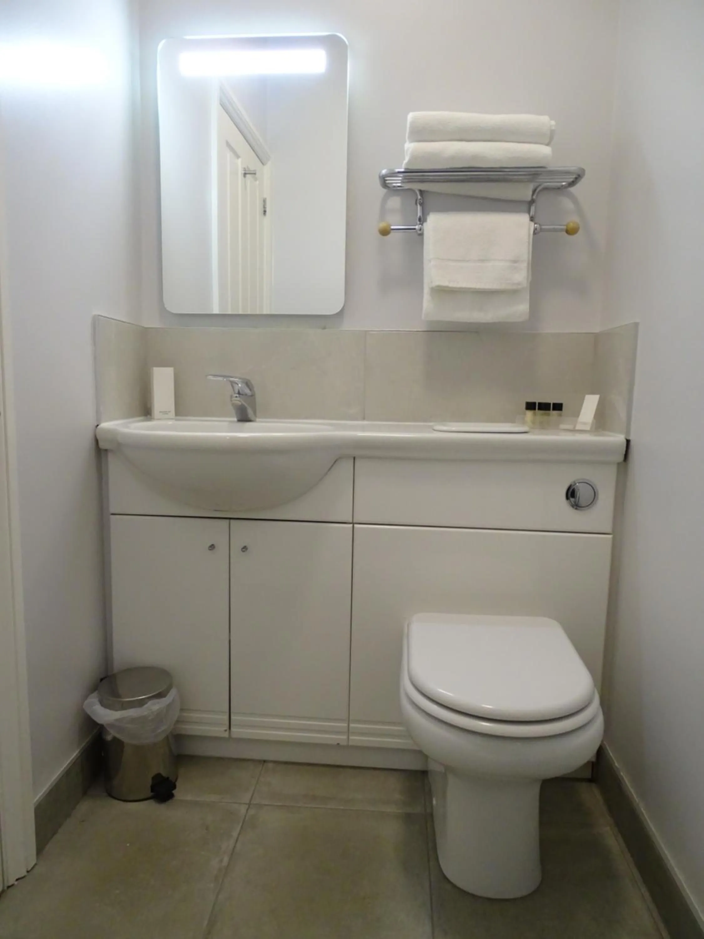 Bathroom in The Beeches Hotel & Leisure Club