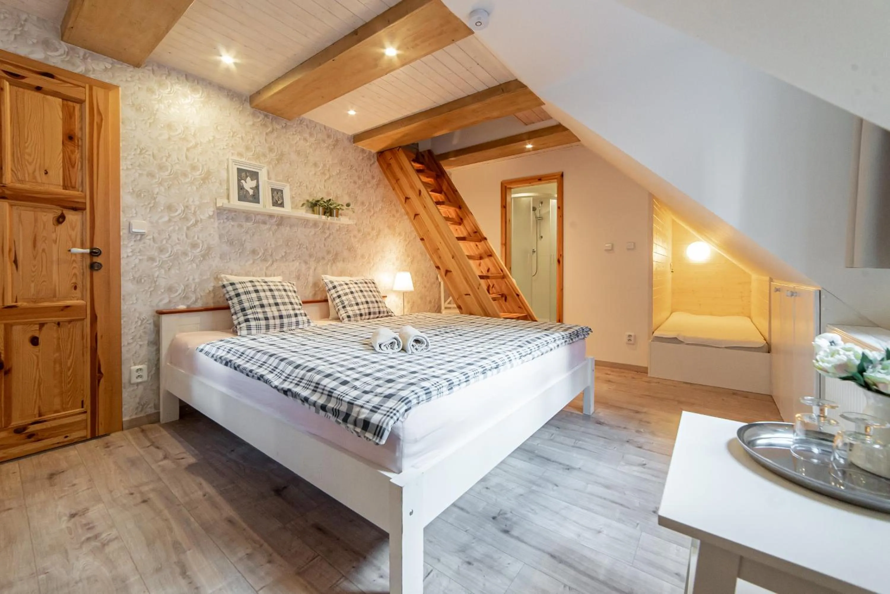 Bed in Hamr Divci Kamen