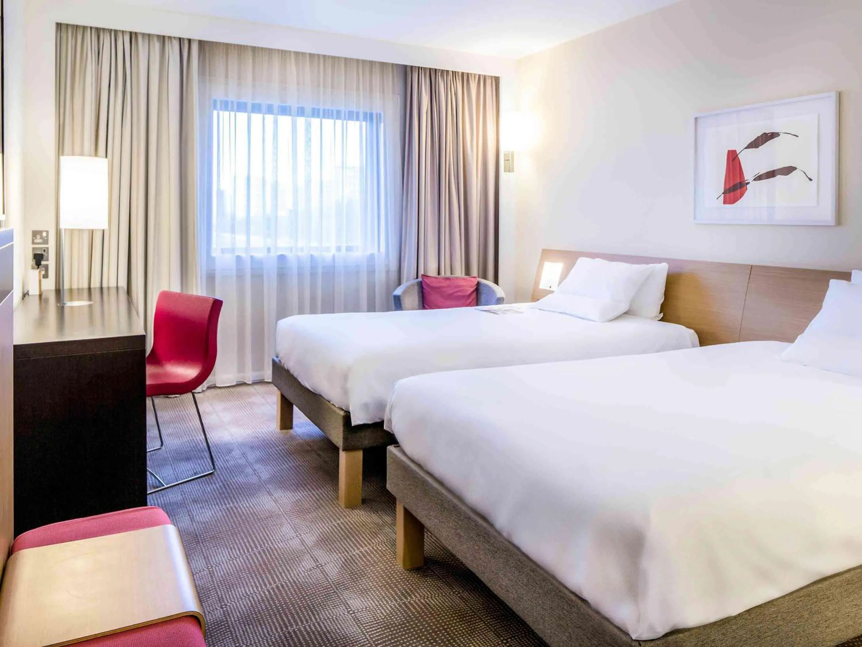 Photo of the whole room, Bed in Novotel London Paddington