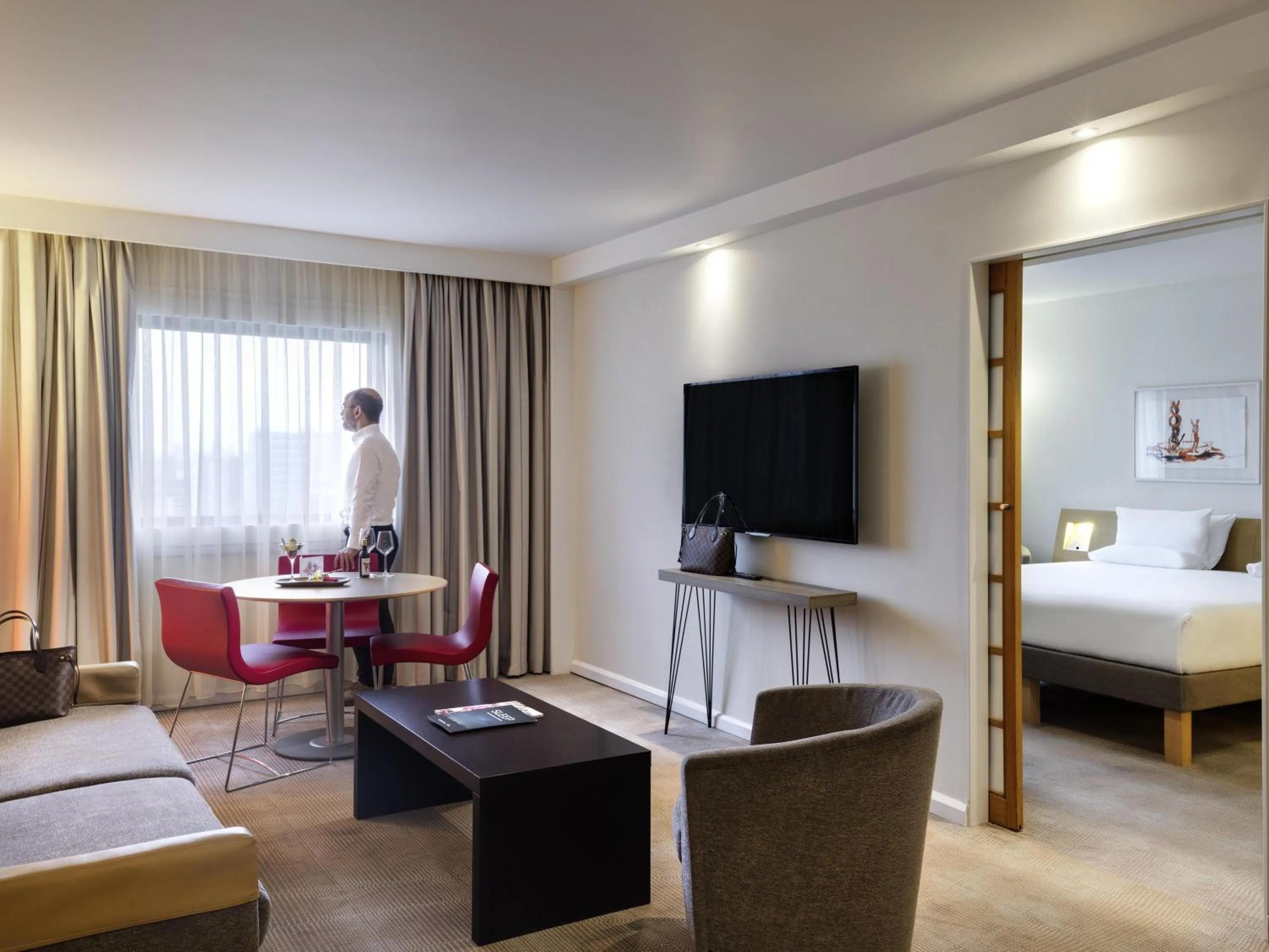 Bedroom, Bed in Novotel London Paddington