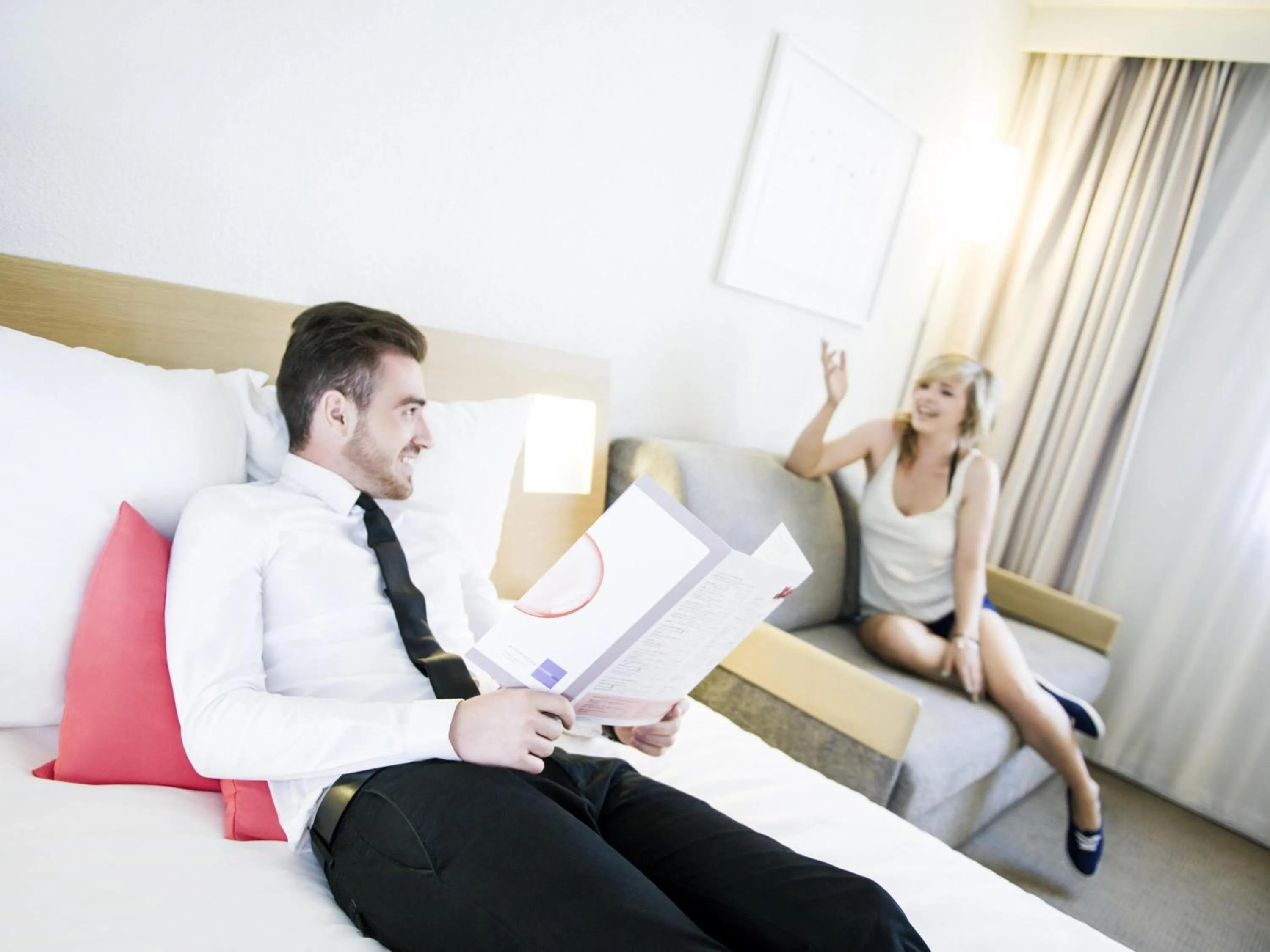 Bedroom, Bed in Novotel London Paddington