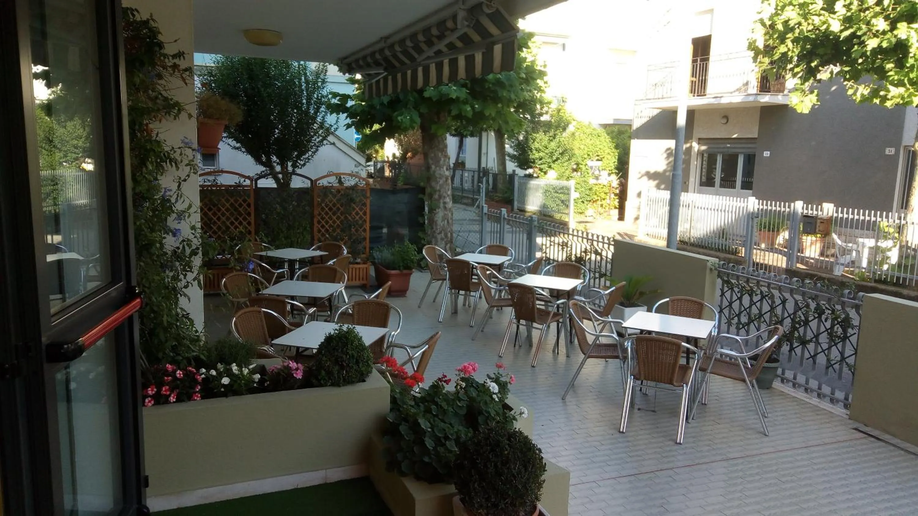 Facade/entrance in Hotel Carmen Viserba