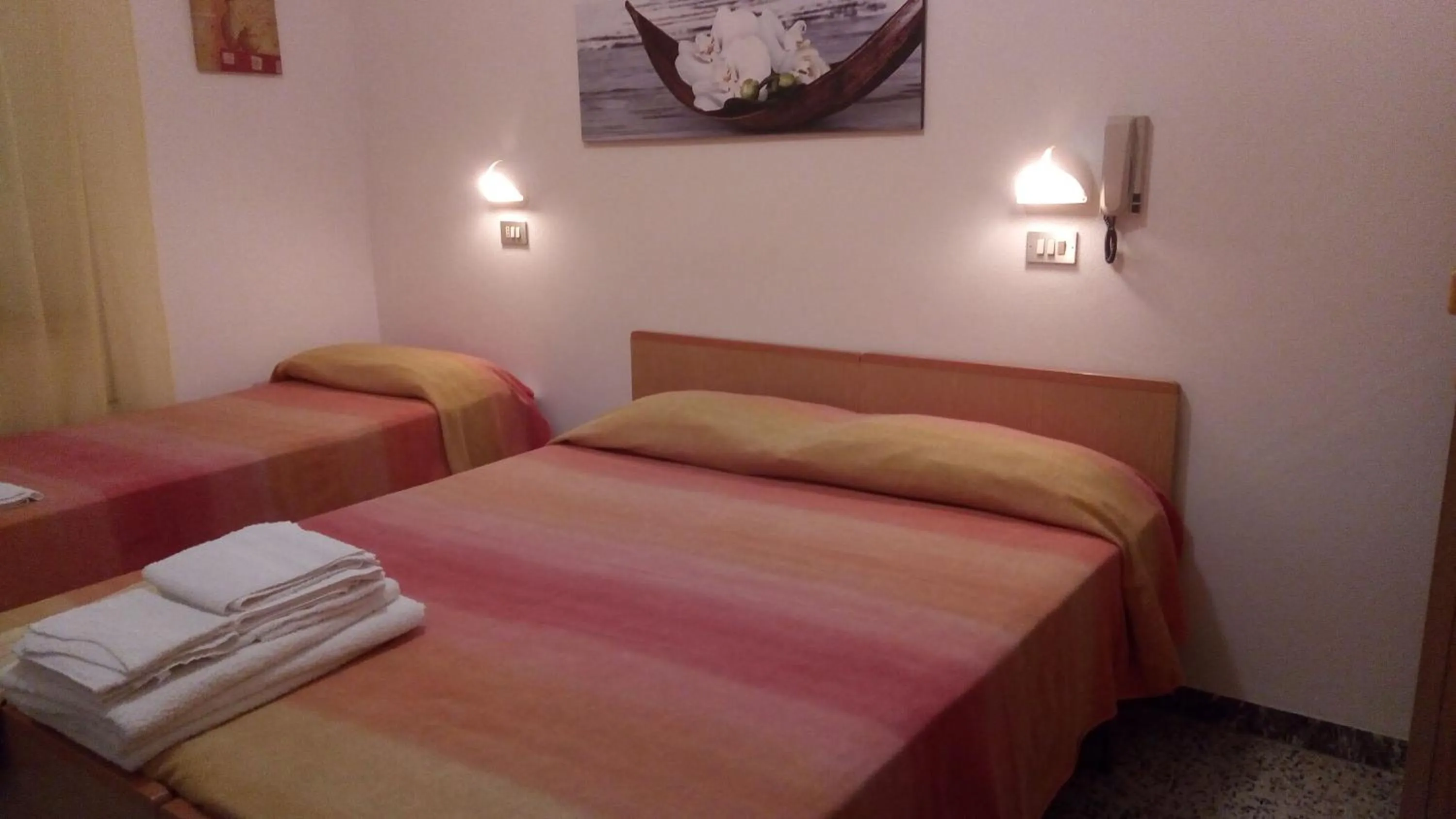 Bedroom, Bed in Hotel Carmen Viserba