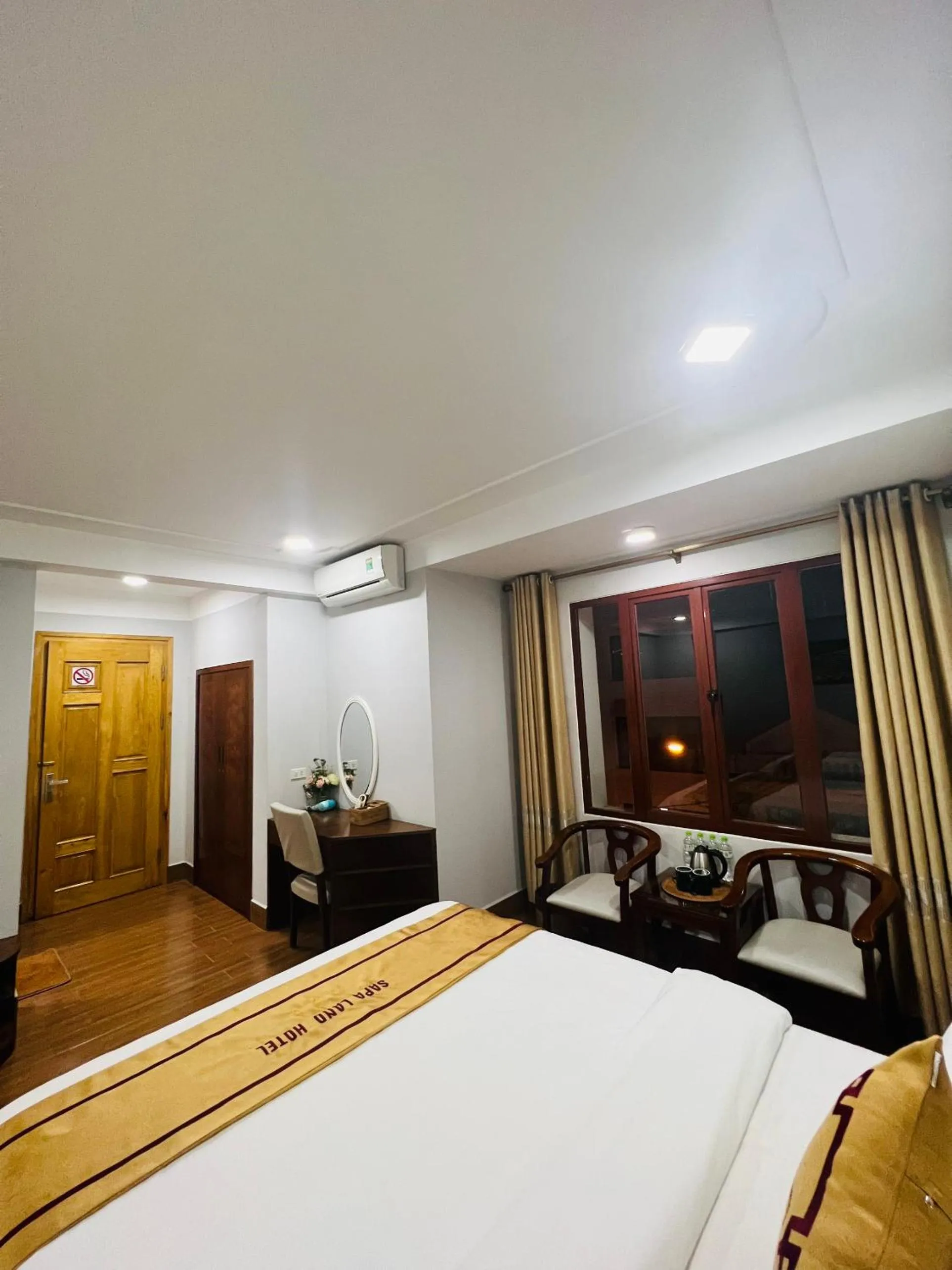 Bedroom in Sapa Land Hotel