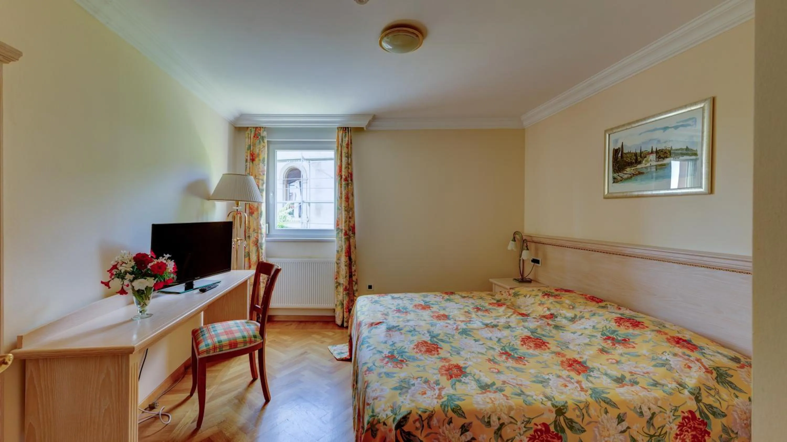 Bed in Hotel Miramar