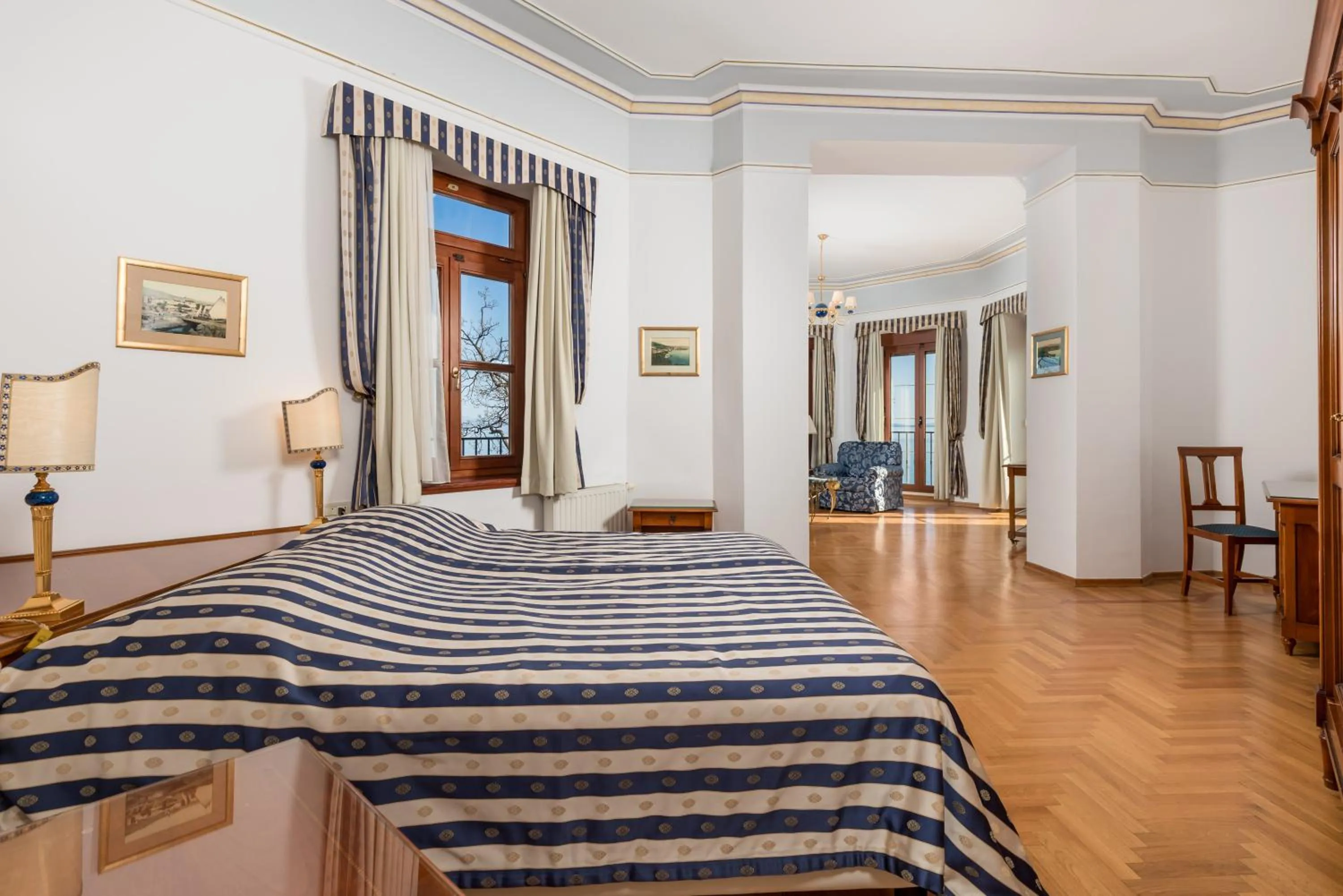 Bedroom, Bed in Hotel Miramar