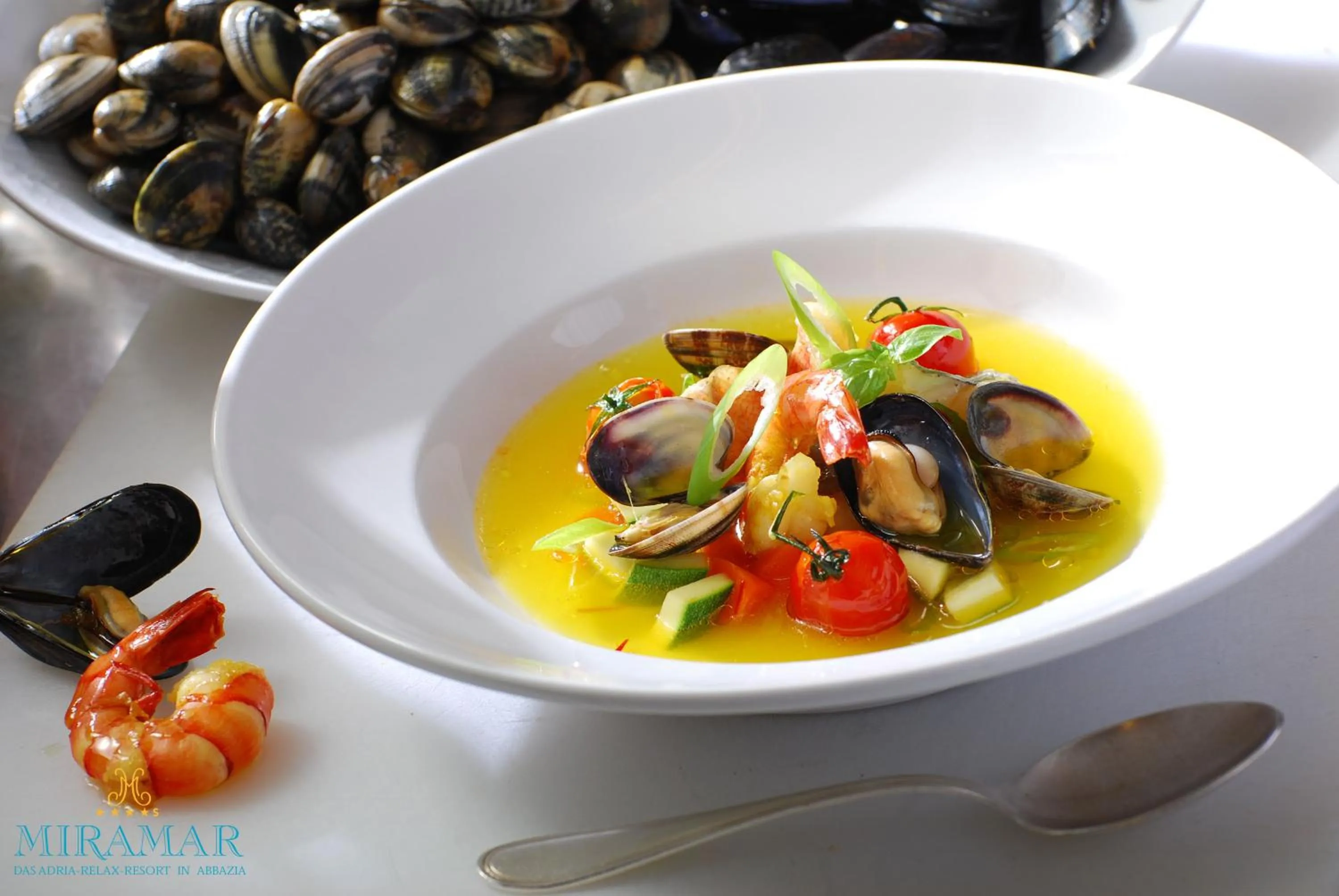 Food and drinks in Hotel Miramar