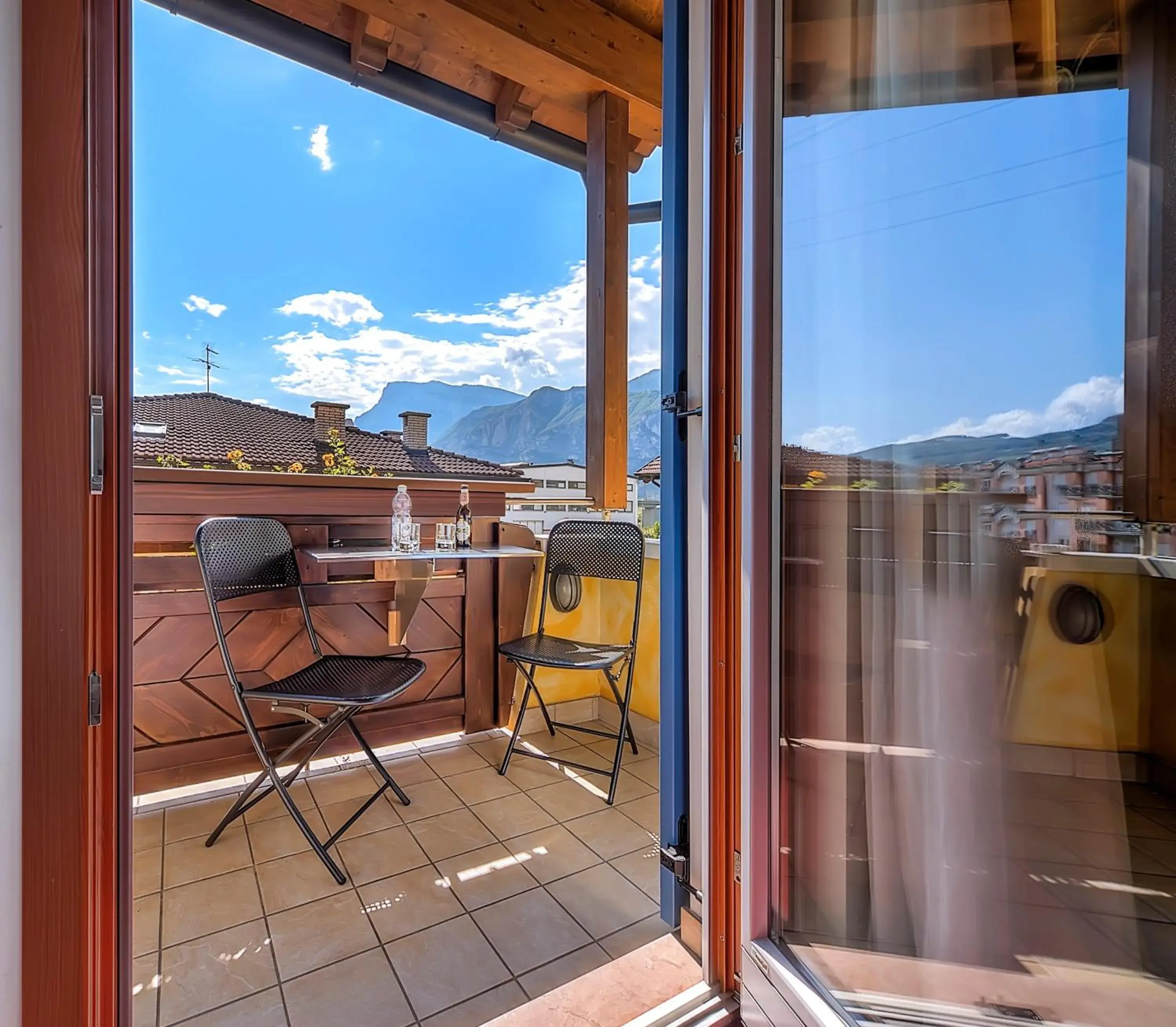 Superior Double Room in Hotel Garni La Vigna - Adult Friendly Superior Double Room in Hotel Garni La Vigna - Adult Friendly