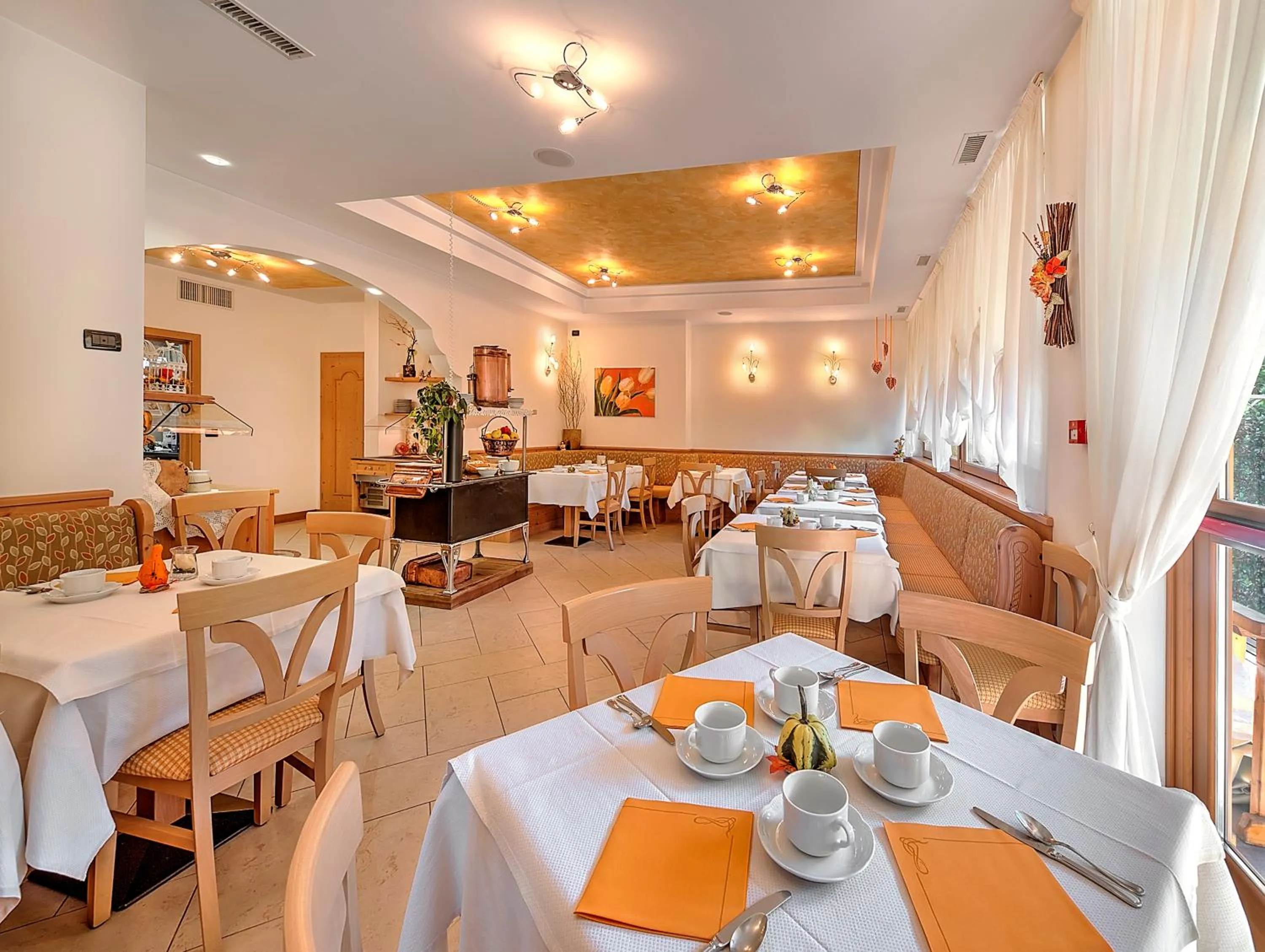 Restaurant/places to eat in Hotel Garni La Vigna - Adult Friendly
