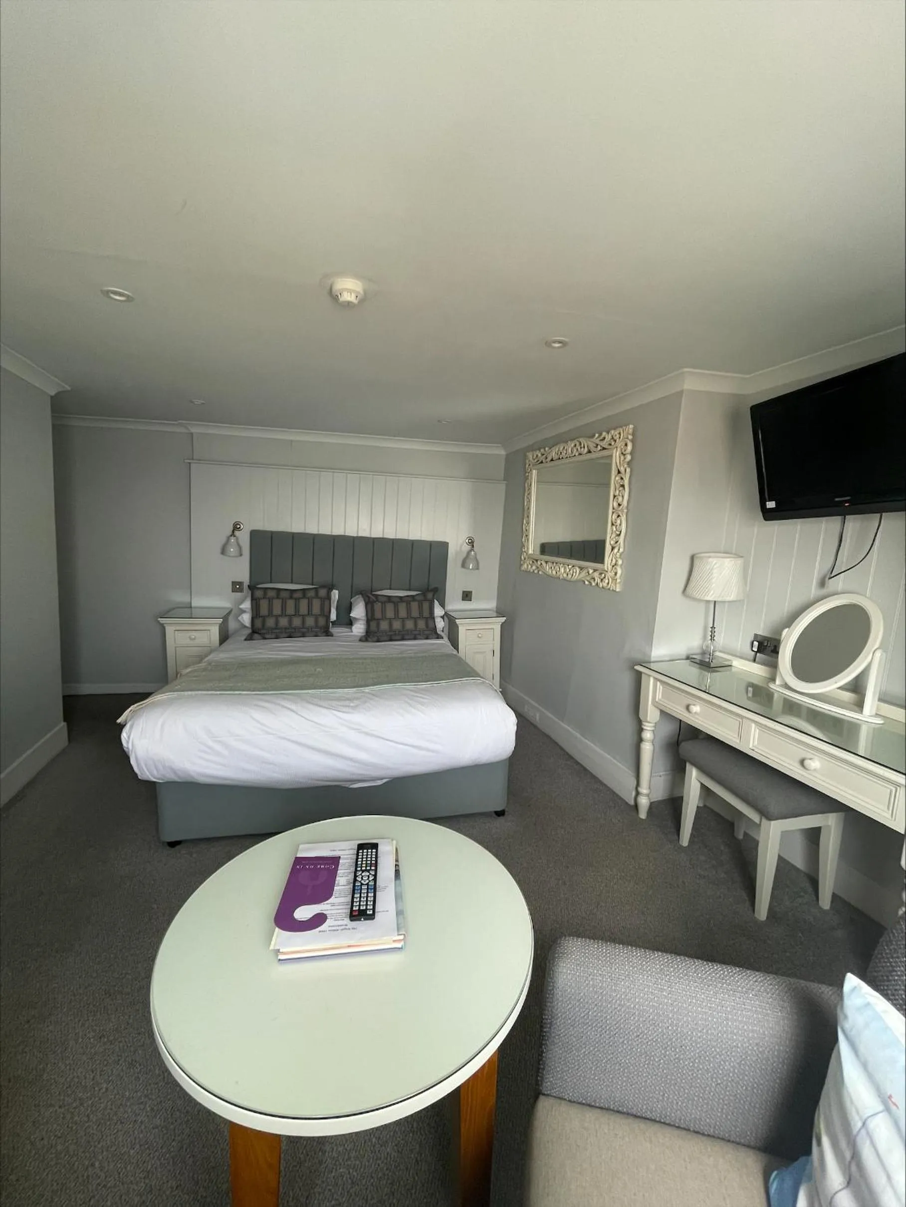 Bed in The Royal Albion