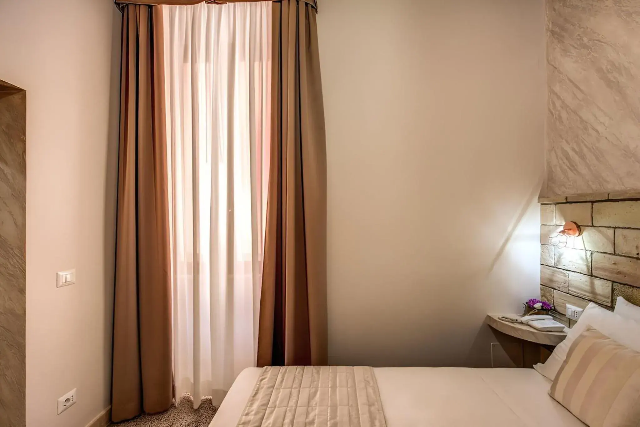 Photo of the whole room, Bed in Colosseo Accomodation Room Guest House Photo of the whole room, Bed in Colosseo Accomodation Room Guest House