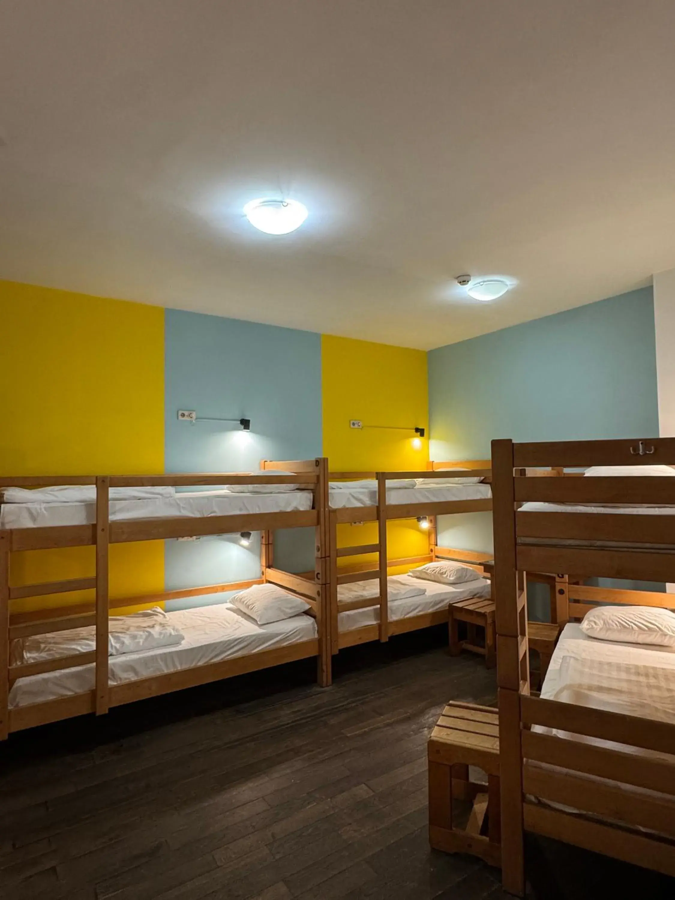 Bed in 8-Bed Female Dormitory Room in DREAM Hostel Kyiv Bed in 8-Bed Female Dormitory Room in DREAM Hostel Kyiv