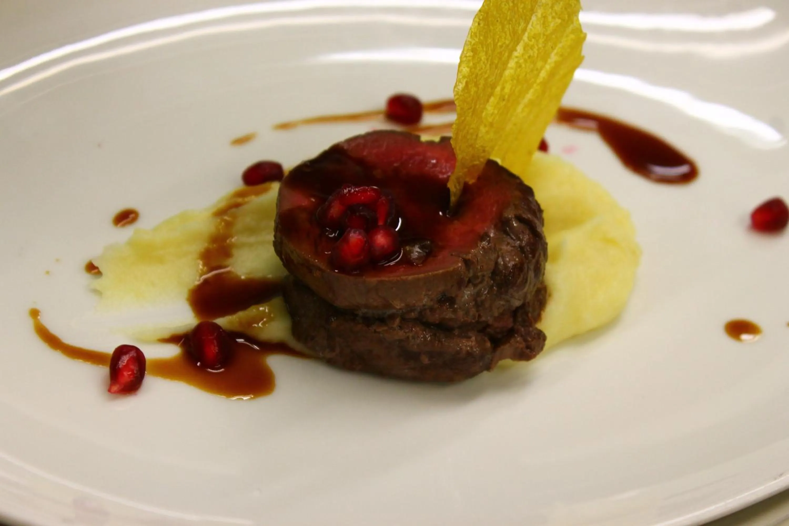 Food and drinks in Alpen Hotel Eghel