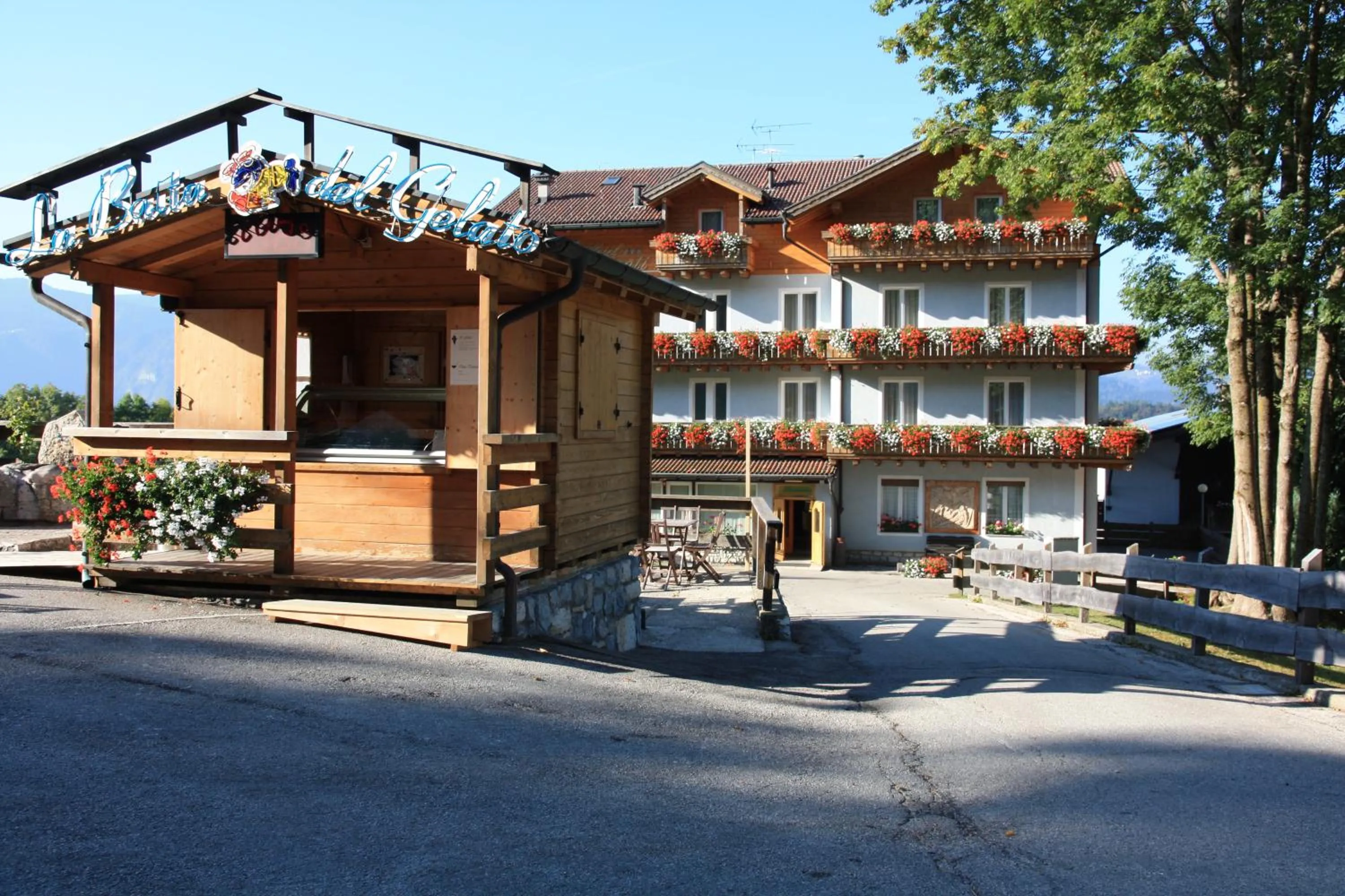 Albergo Miramonti