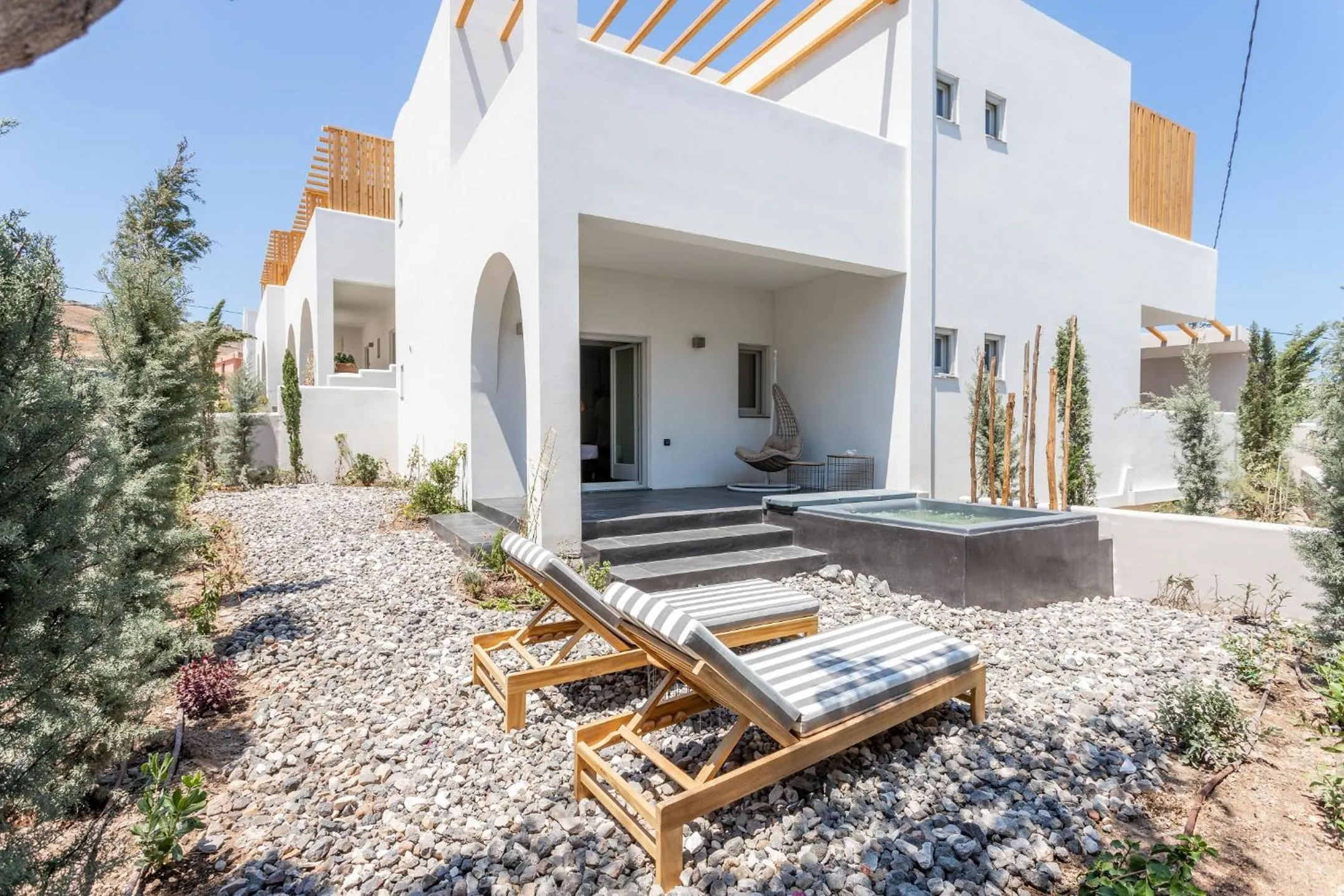 Hot Tub in Aegean Gem