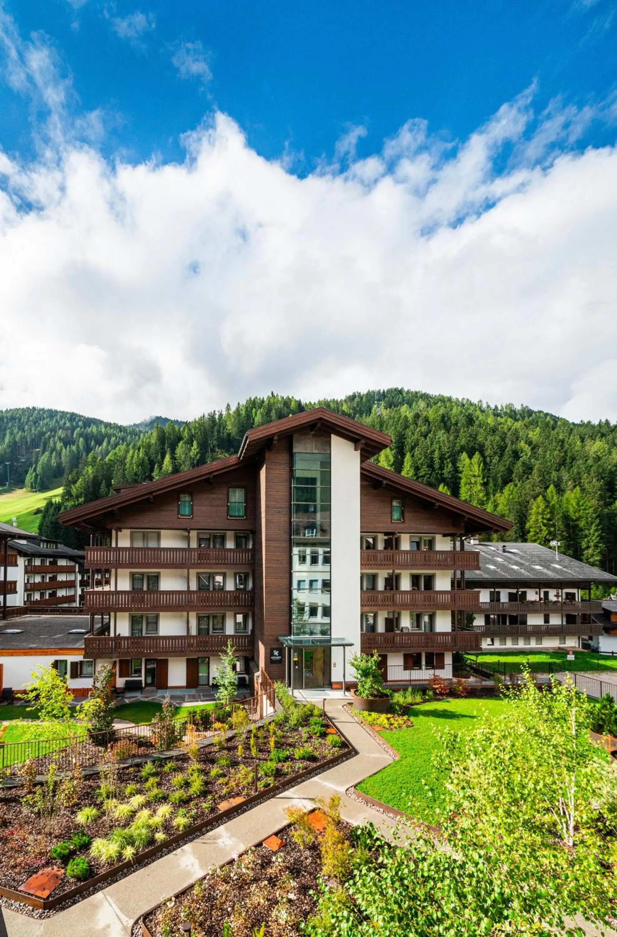 Property building in Residence Antares