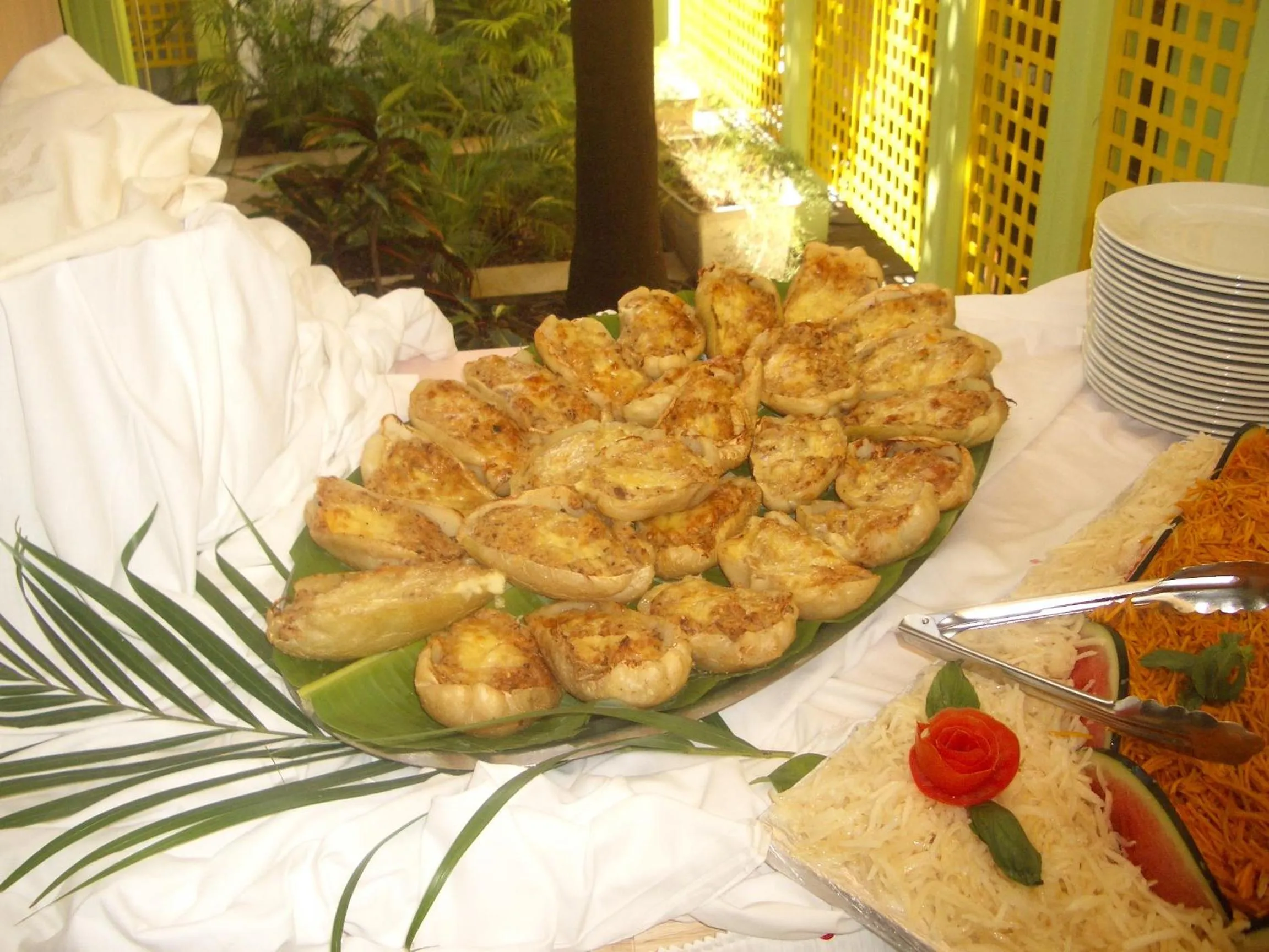 Food and drinks in Canella Beach Hotel