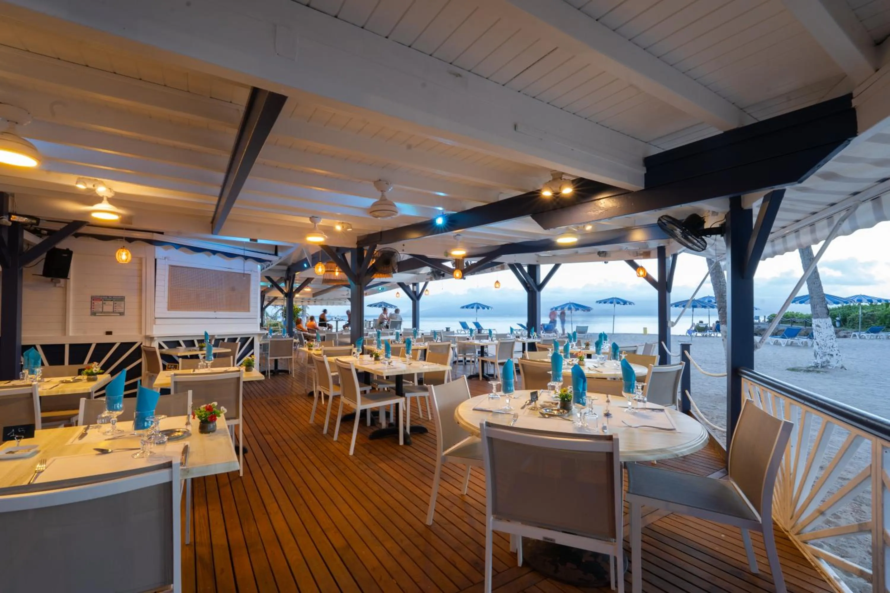 Restaurant/places to eat in Canella Beach Hotel
