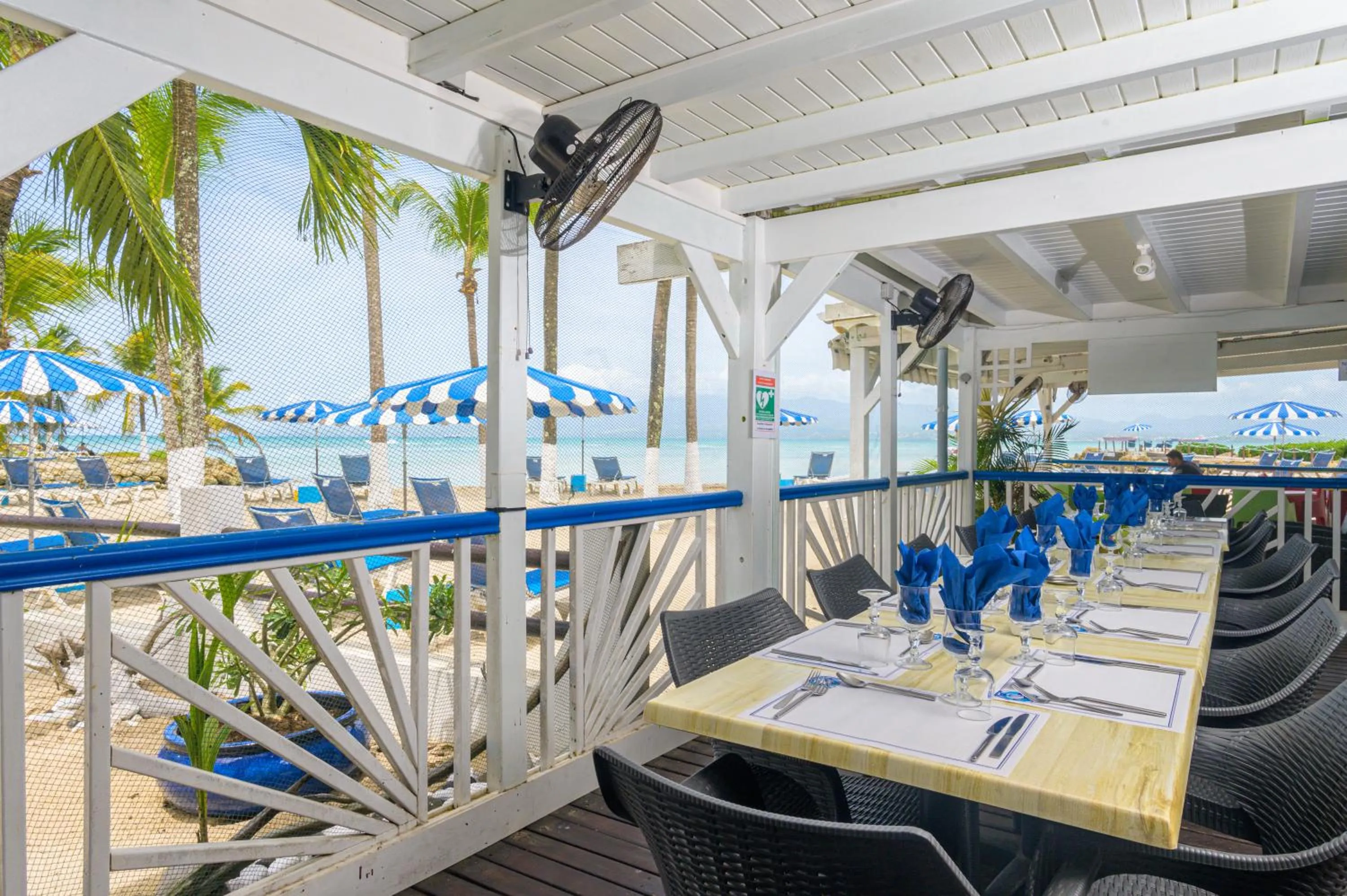 Restaurant/places to eat in Canella Beach Hotel
