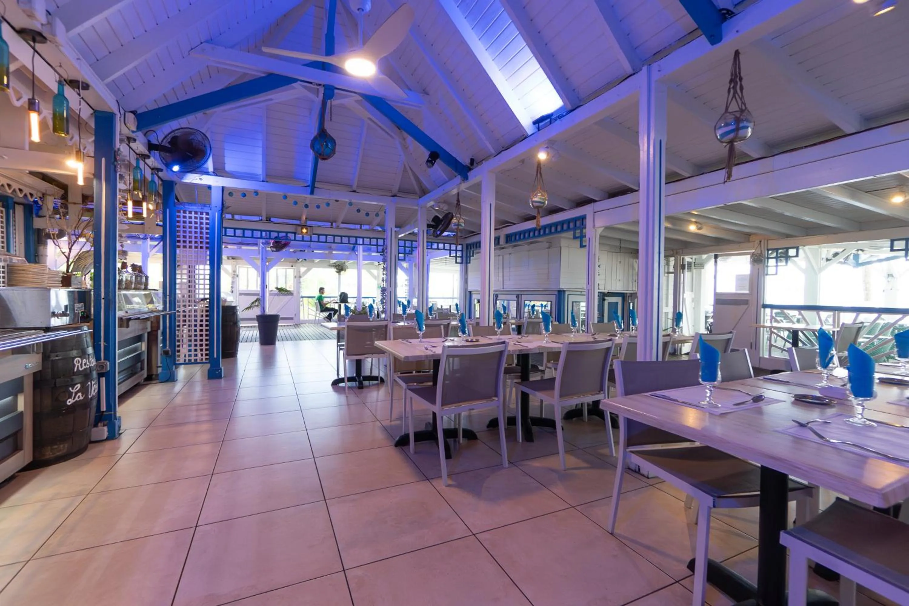 Restaurant/places to eat in Canella Beach Hotel