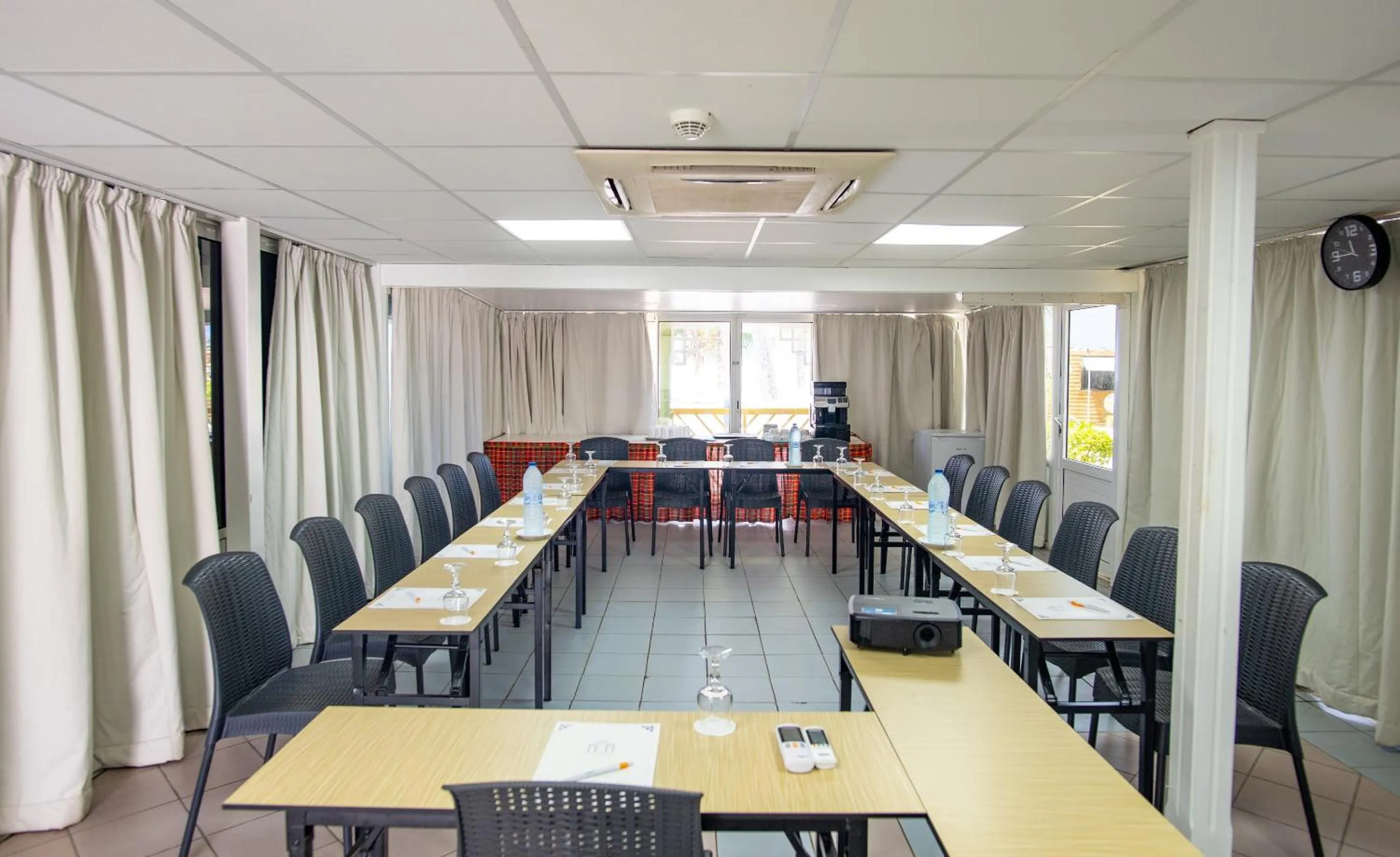 Business facilities in Canella Beach Hotel