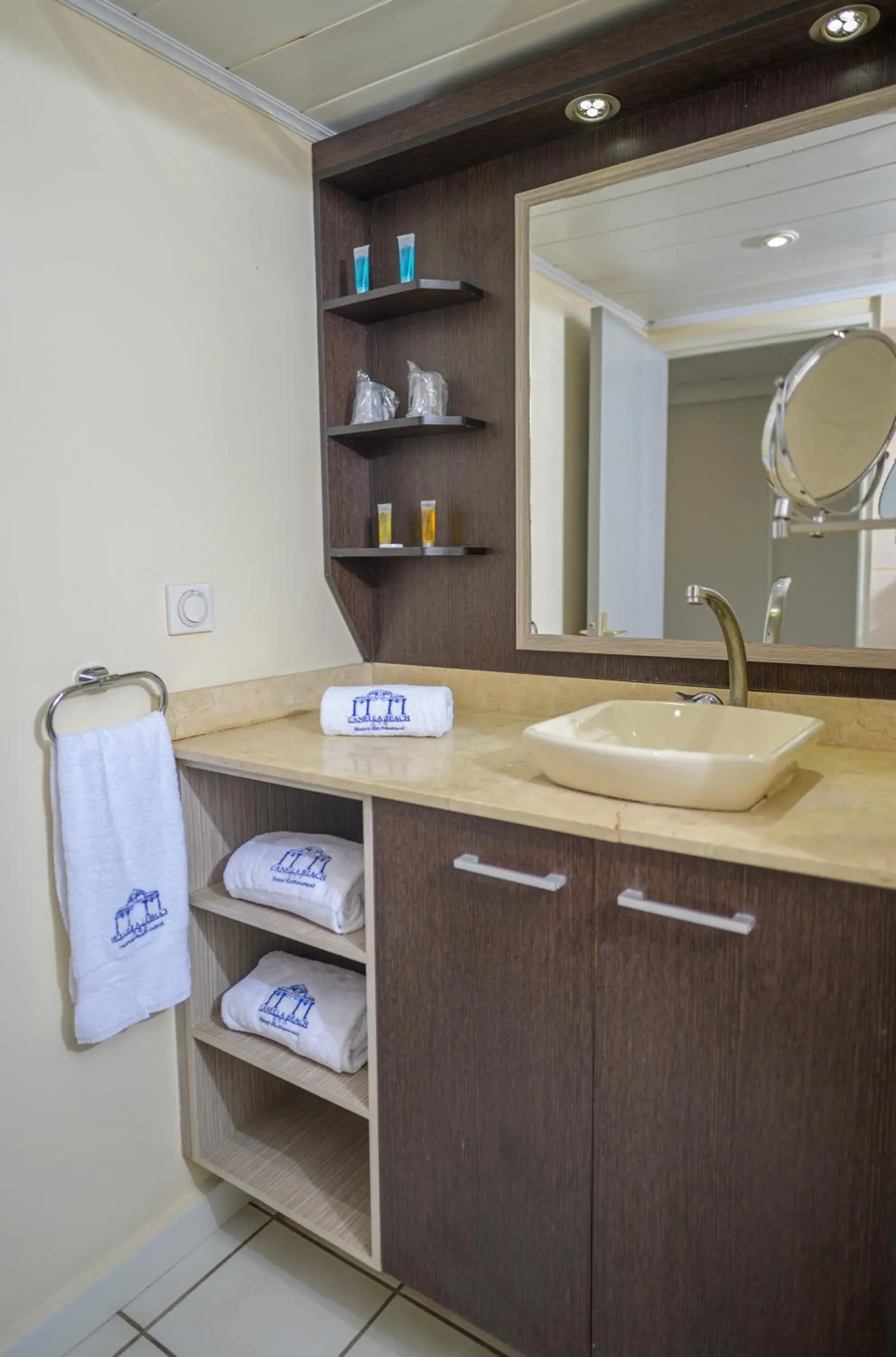 Bathroom in Canella Beach Hotel Bathroom in Canella Beach Hotel