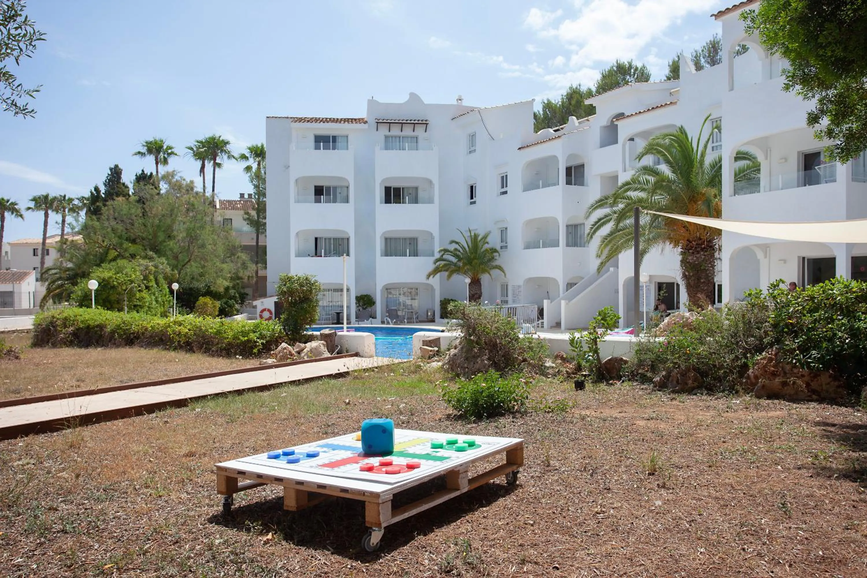 Garden in BJ Apartamentos Europa