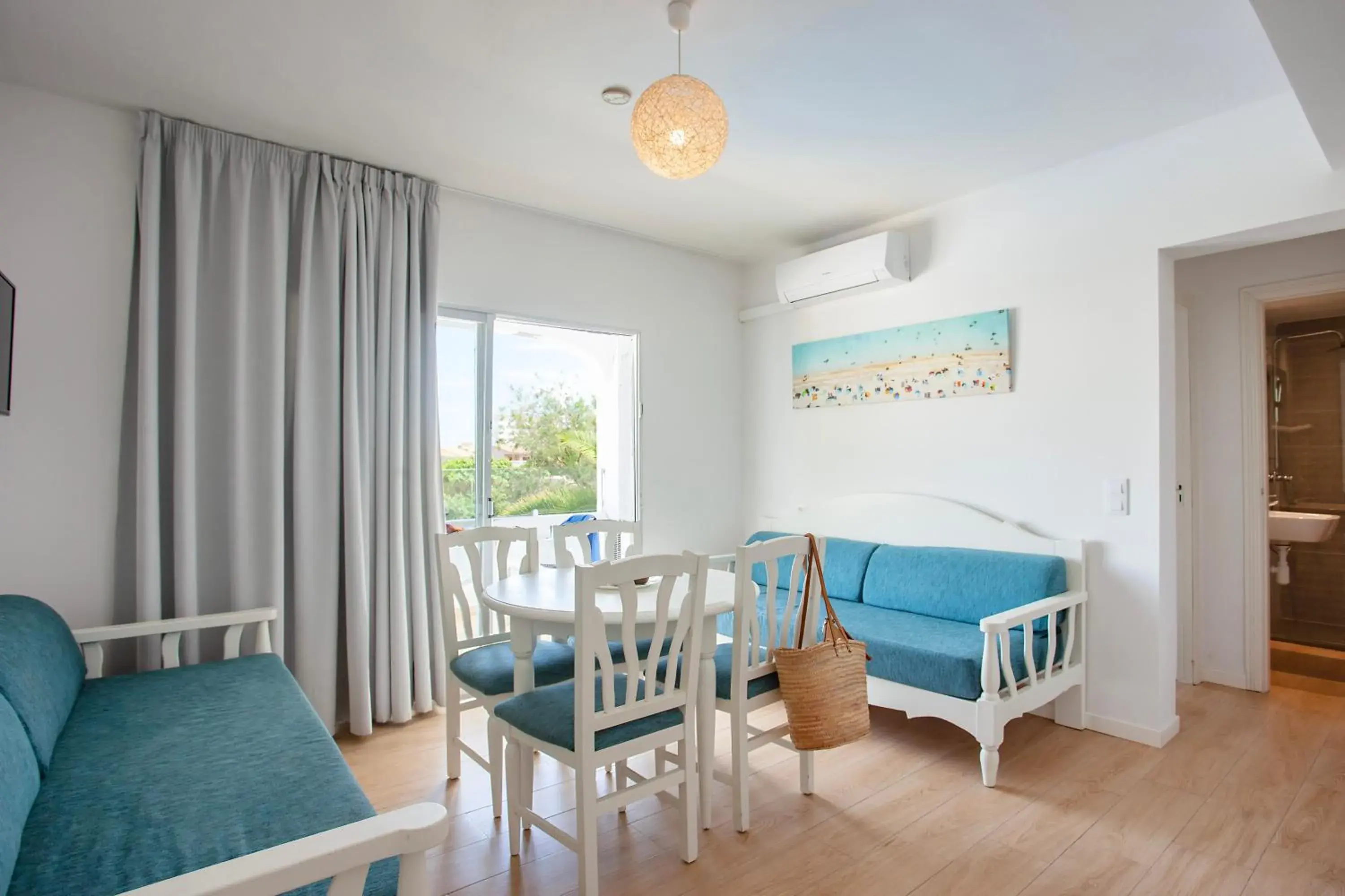 Living room in BJ Apartamentos Europa Living room in BJ Apartamentos Europa