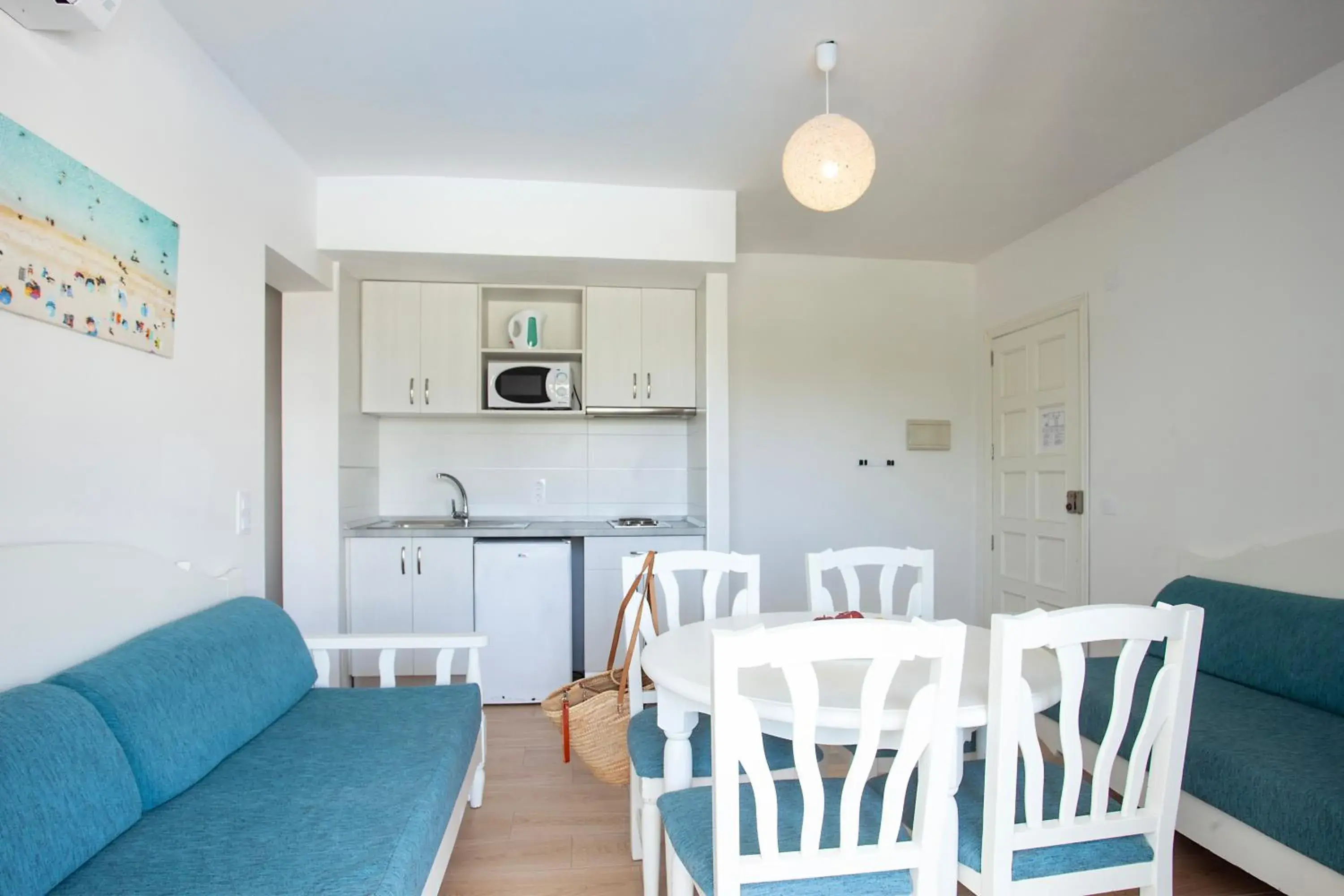 Living room in BJ Apartamentos Europa Living room in BJ Apartamentos Europa