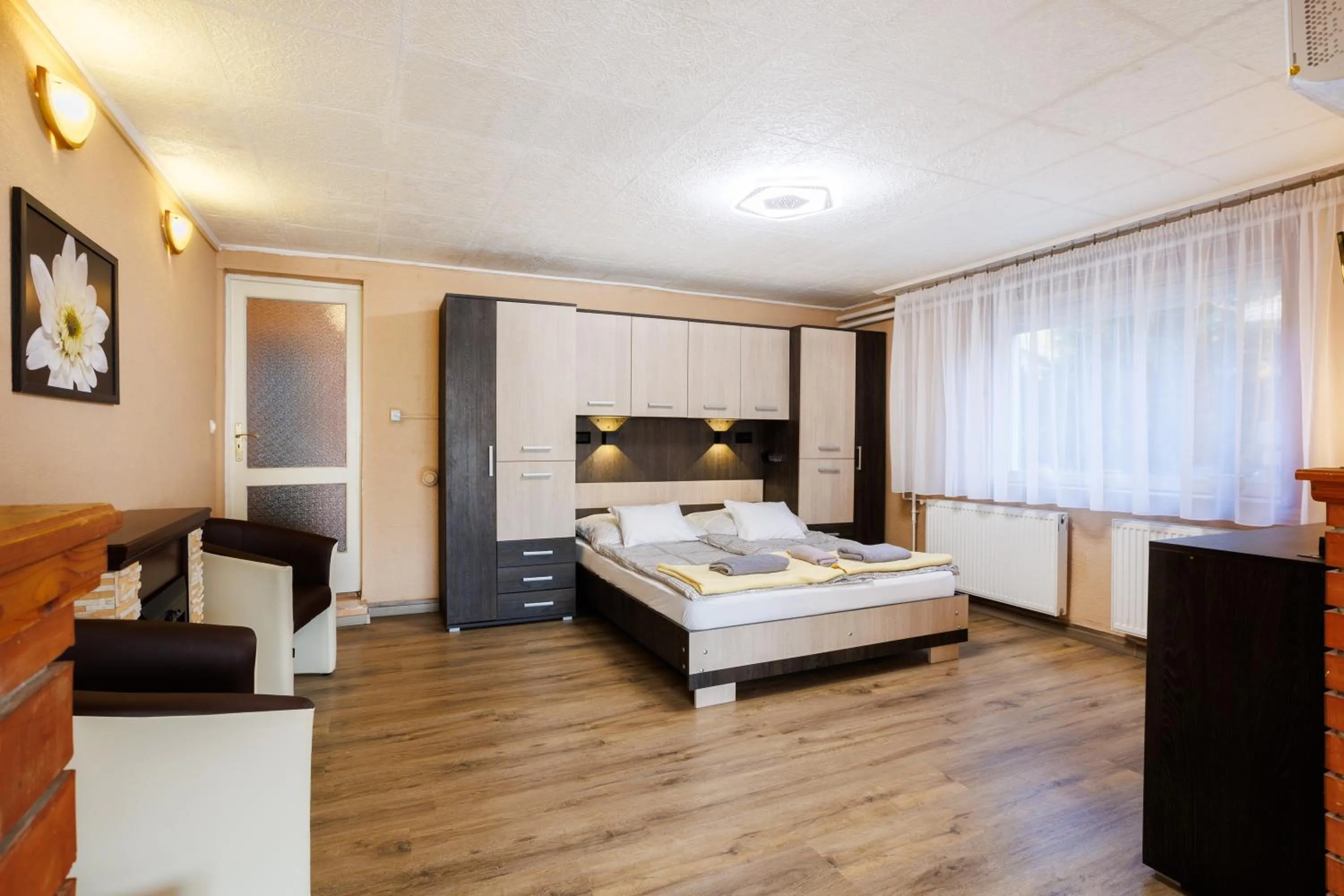 Bedroom, Bed in Visegrád Vendégház-Apartman