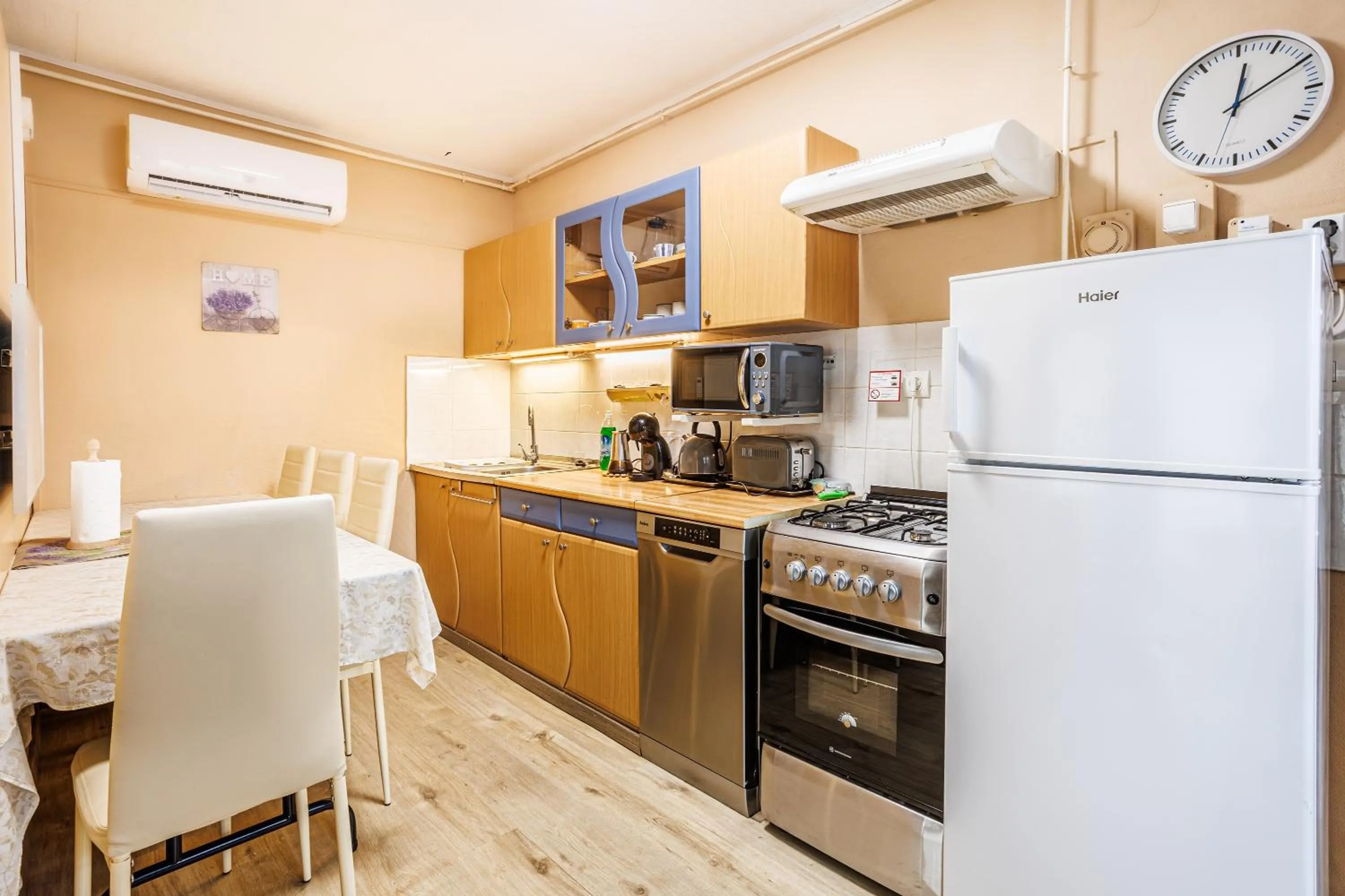 Kitchen or kitchenette in Visegrád Vendégház-Apartman