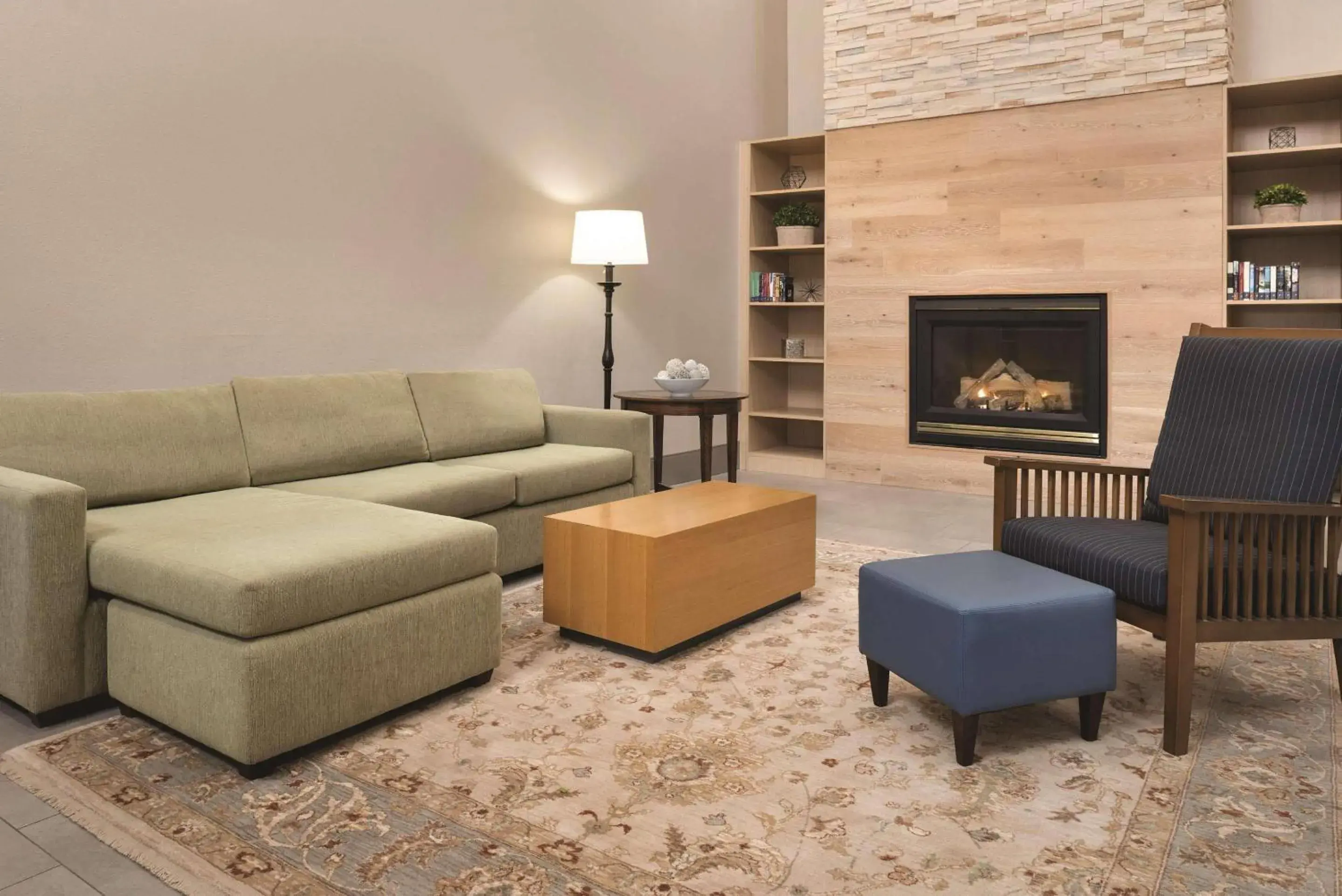 Country Inn & Suites by Radisson, Waterloo, IA Country Inn & Suites by Radisson, Waterloo, IA