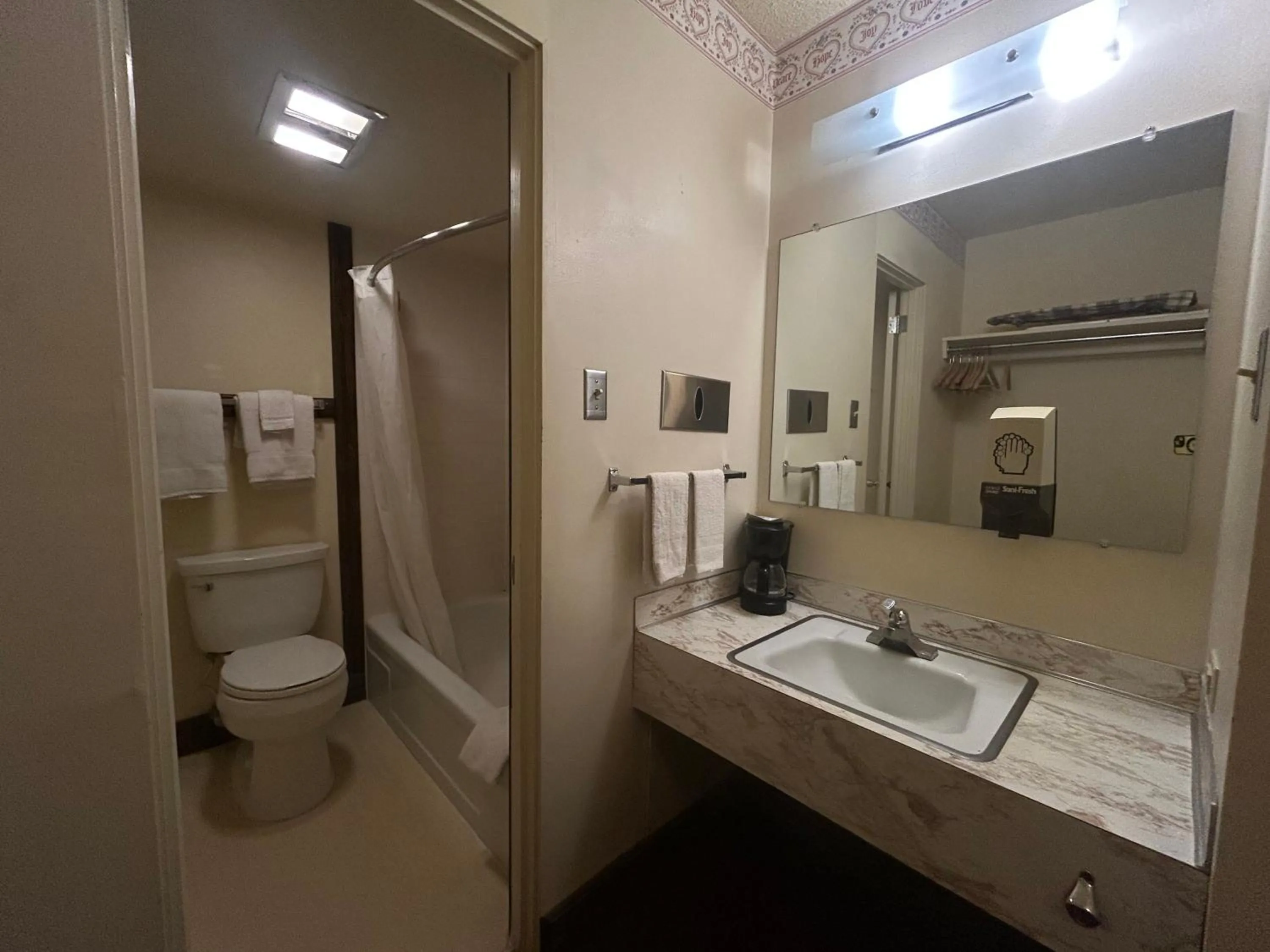 Bathroom in Candlelight Inn by Capital O Scottsbluff