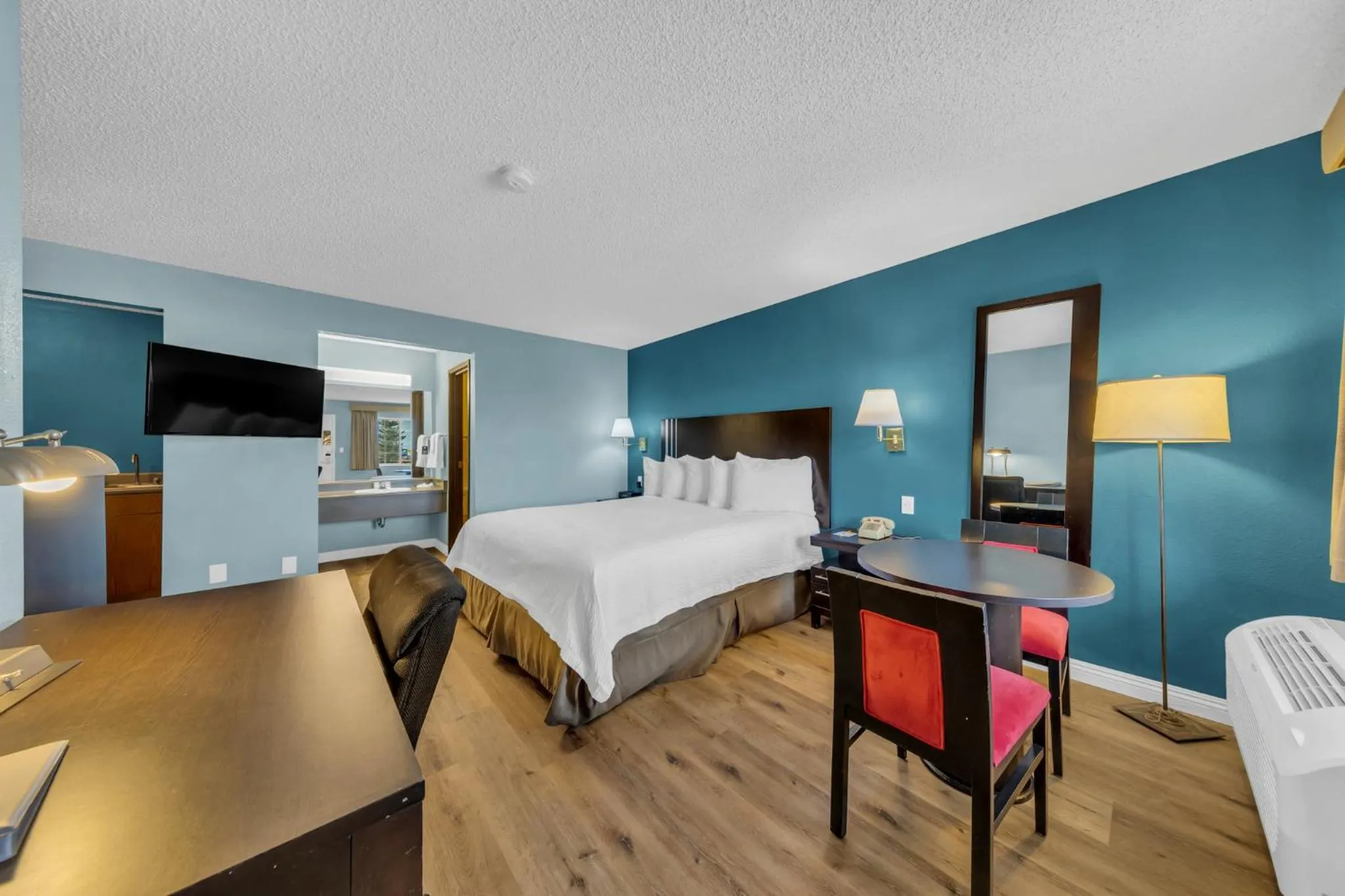 Bedroom, Bed in Days Inn by Wyndham Carson City