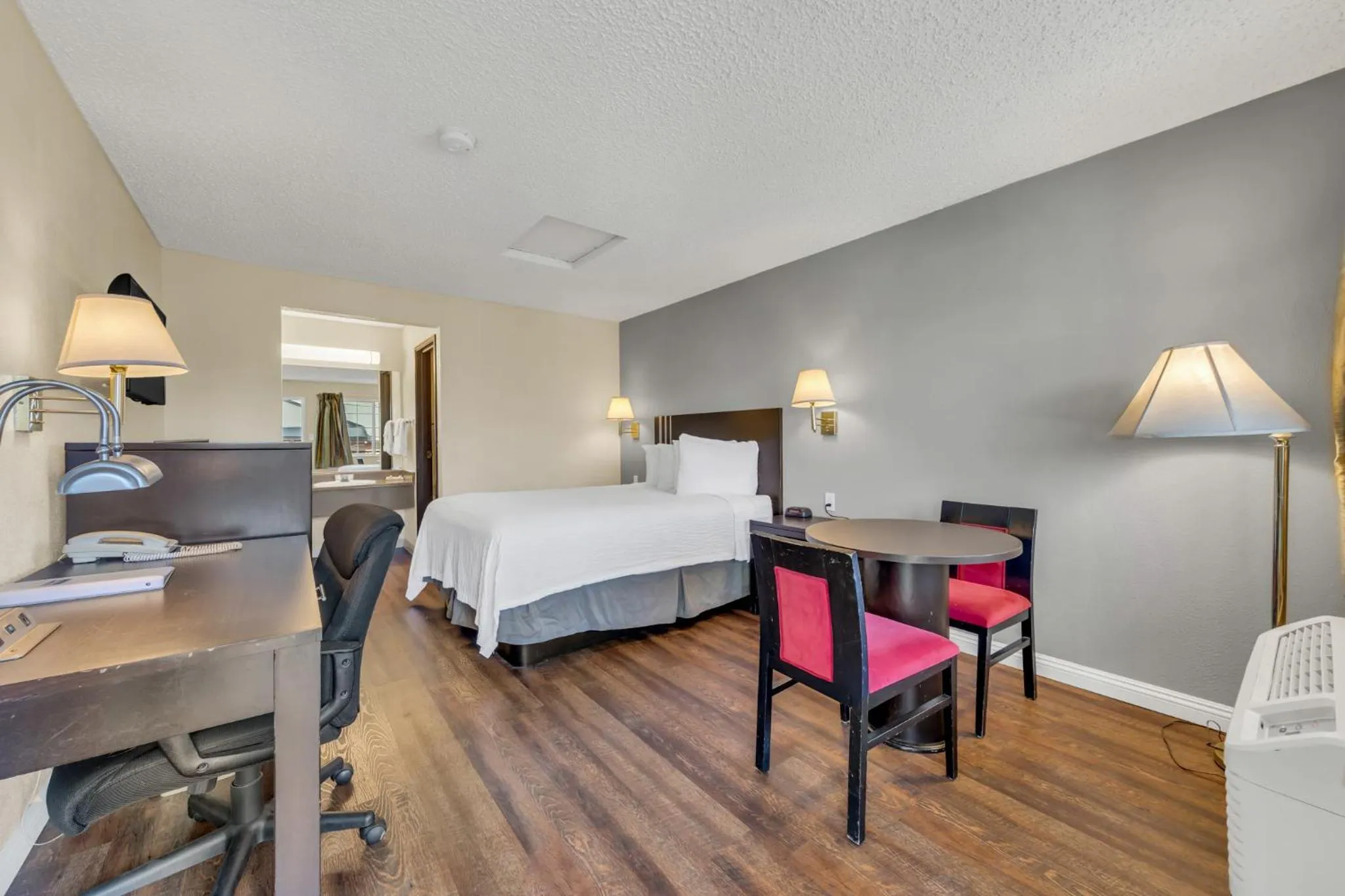 Bed in Days Inn by Wyndham Carson City