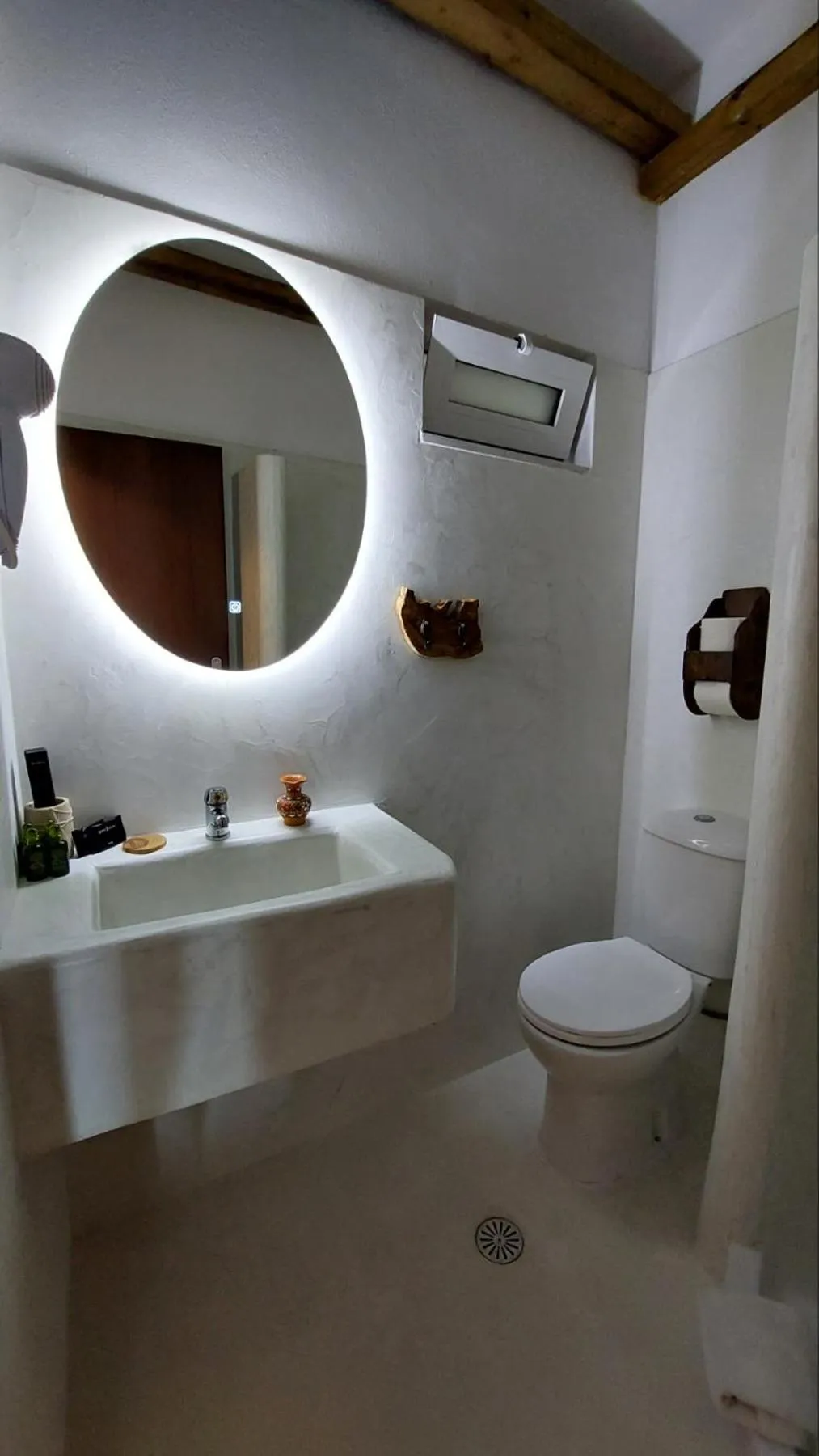 Toilet in Limeri Traditional Guest House