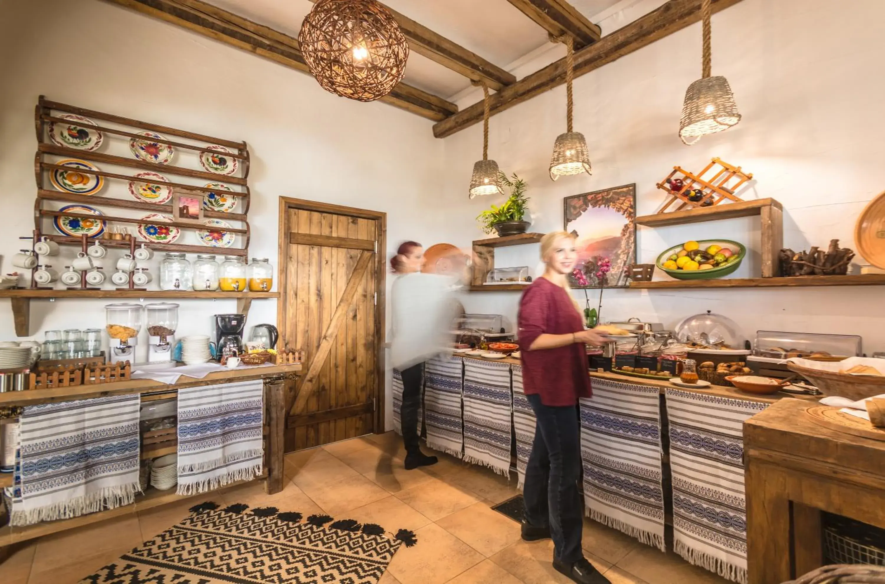 Restaurant/places to eat in Limeri Traditional Guest House Restaurant/places to eat in Limeri Traditional Guest House