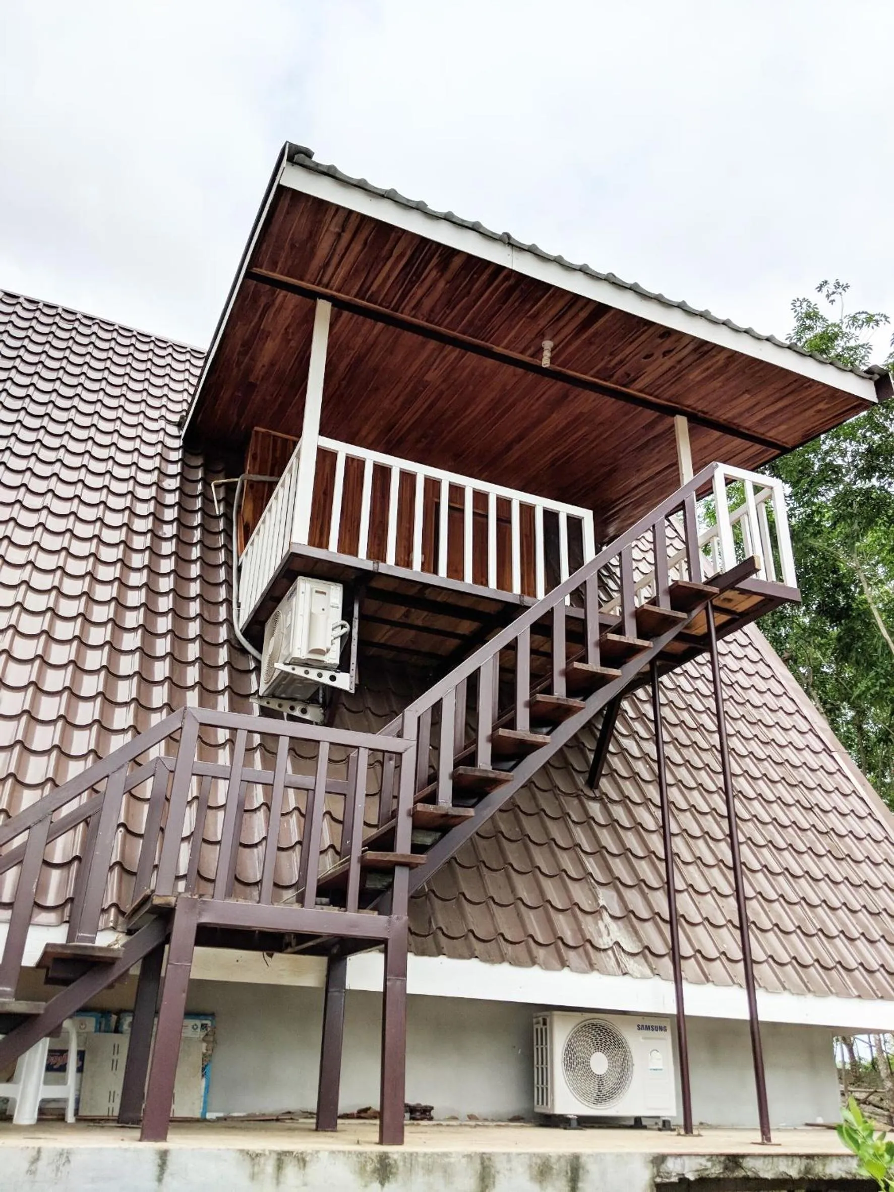 Bansuanphuhong Resort