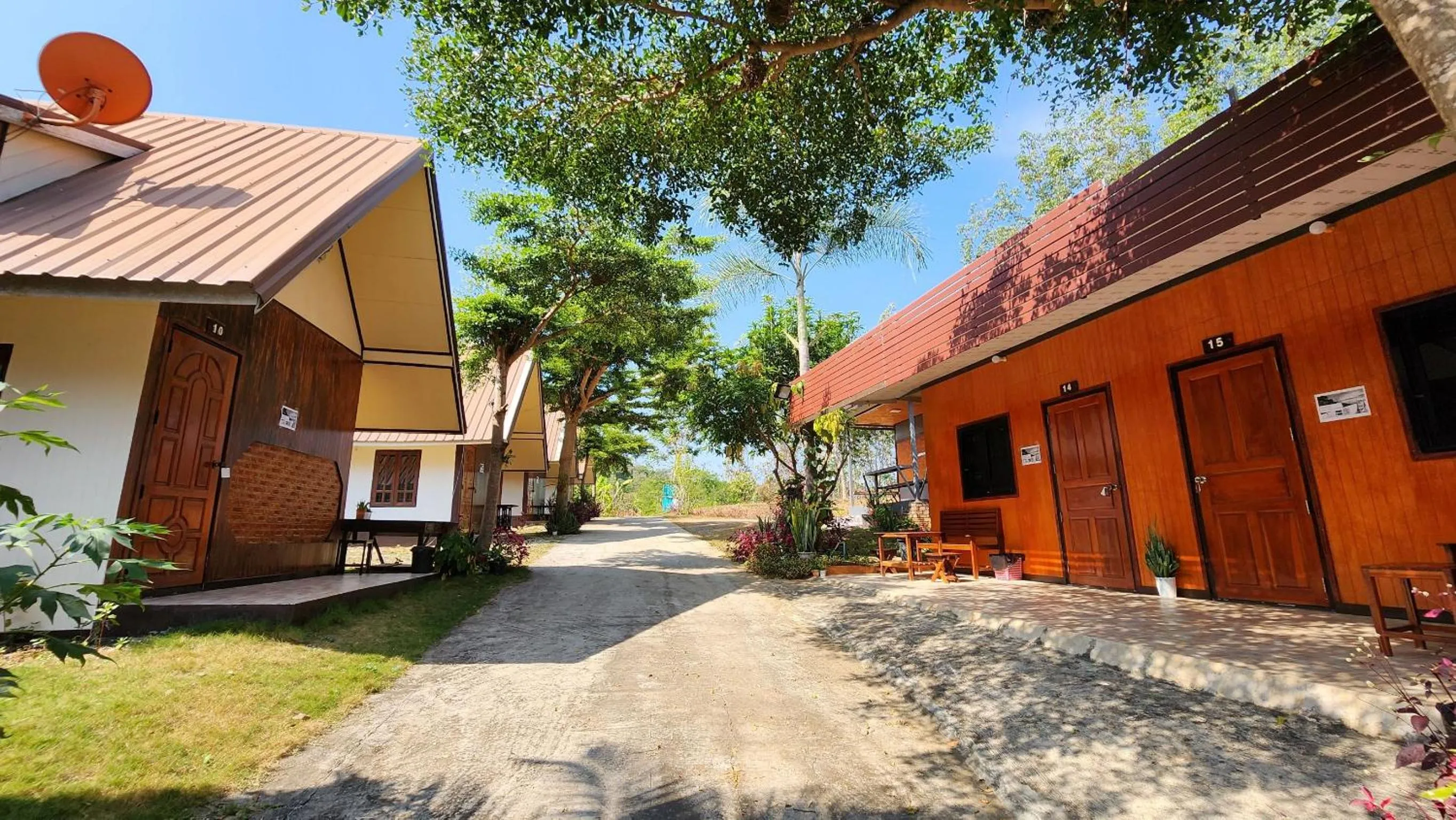 Bansuanphuhong Resort