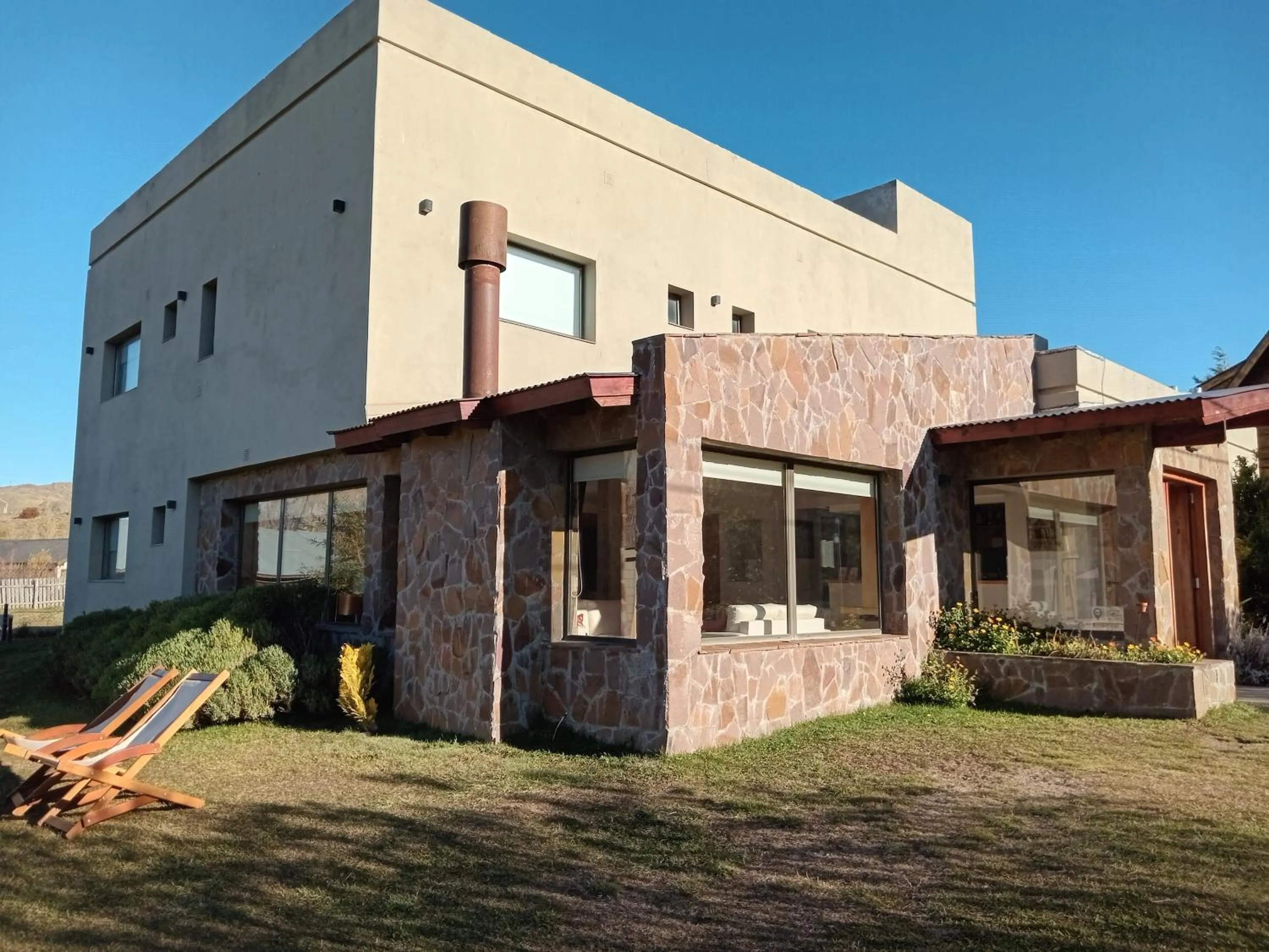 Property building in Posada y Cabañas El Barranco