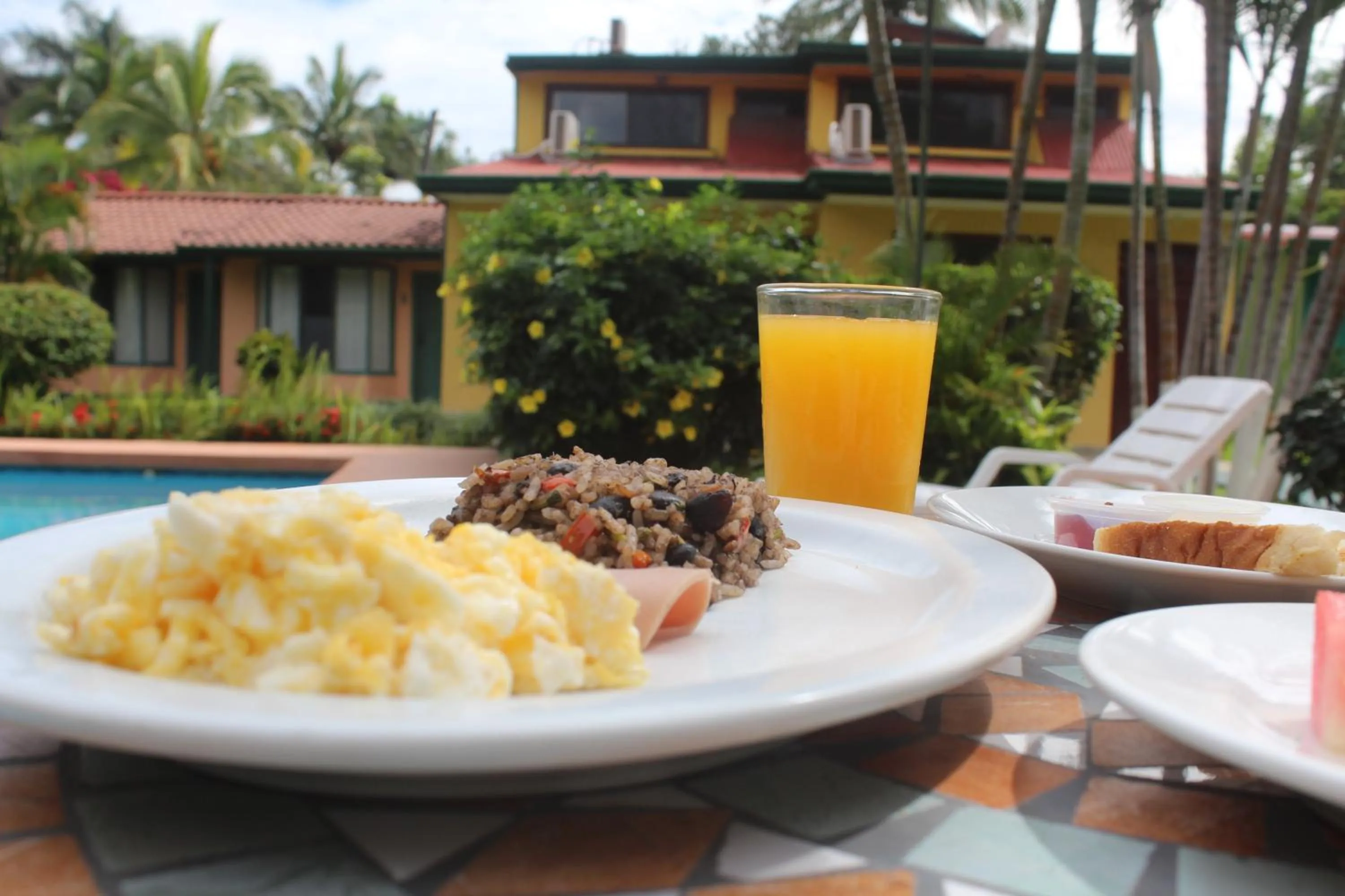 Food and drinks in Hotel Bristol Aeropuerto