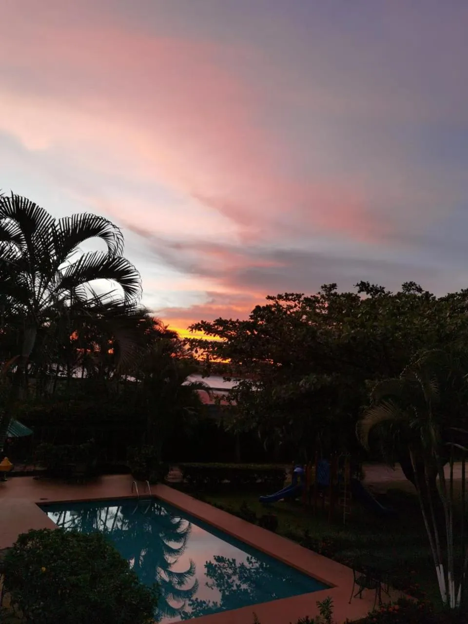 Pool view in Hotel Bristol Aeropuerto