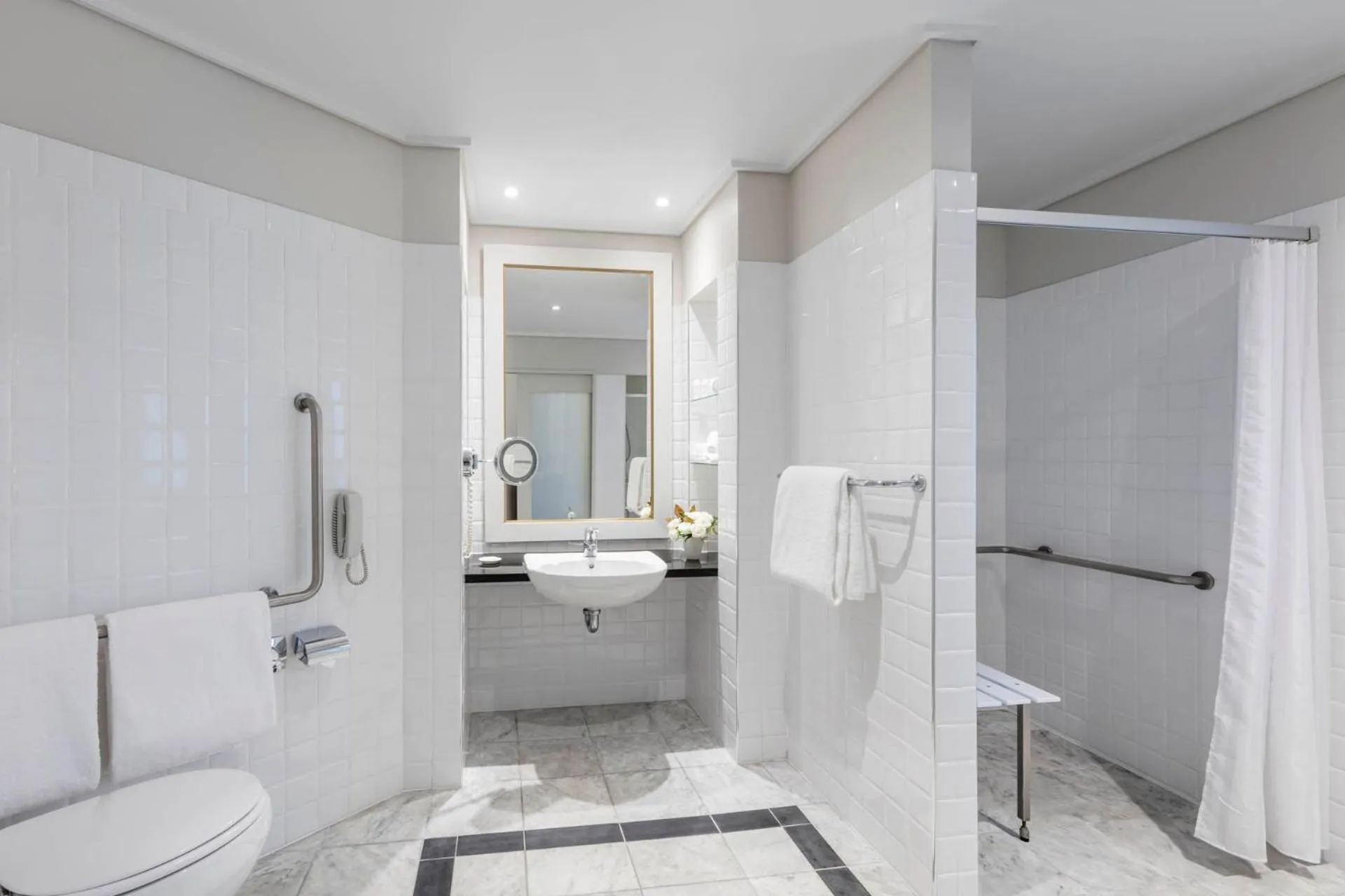 Bathroom in Paradox Sydney