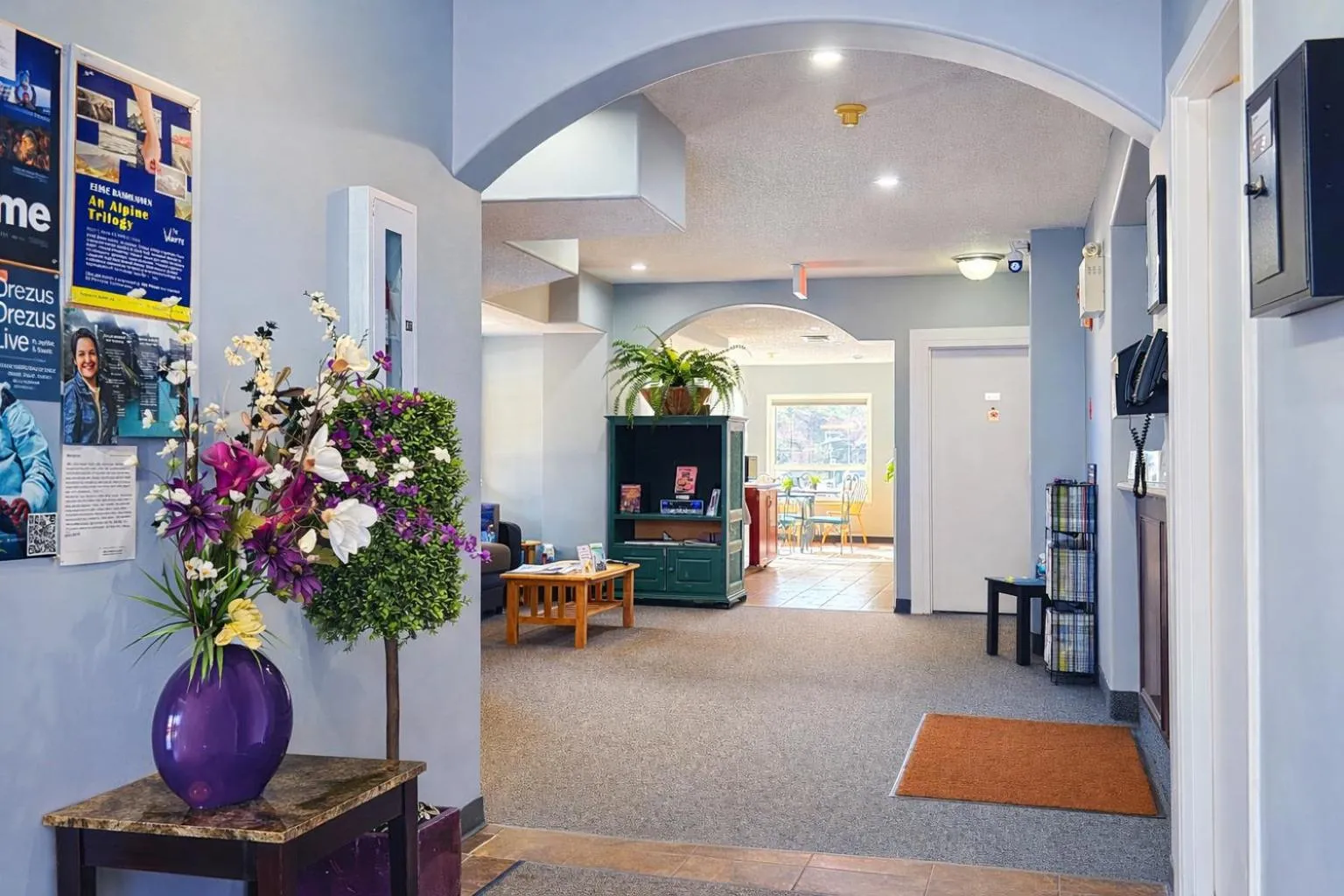 Lobby or reception in Mountain View Inn