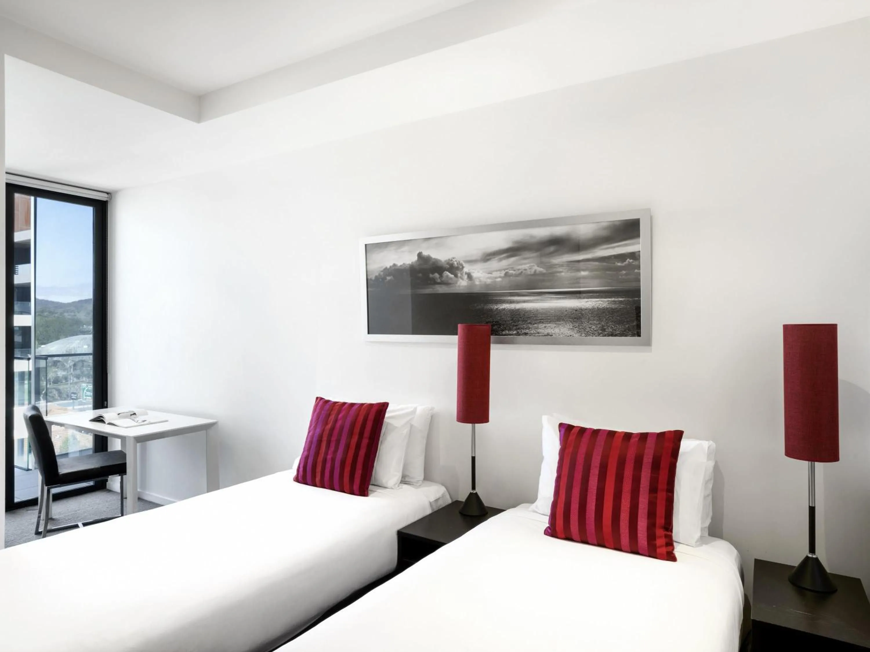 Bedroom, Bed in Peppers Gallery Hotel