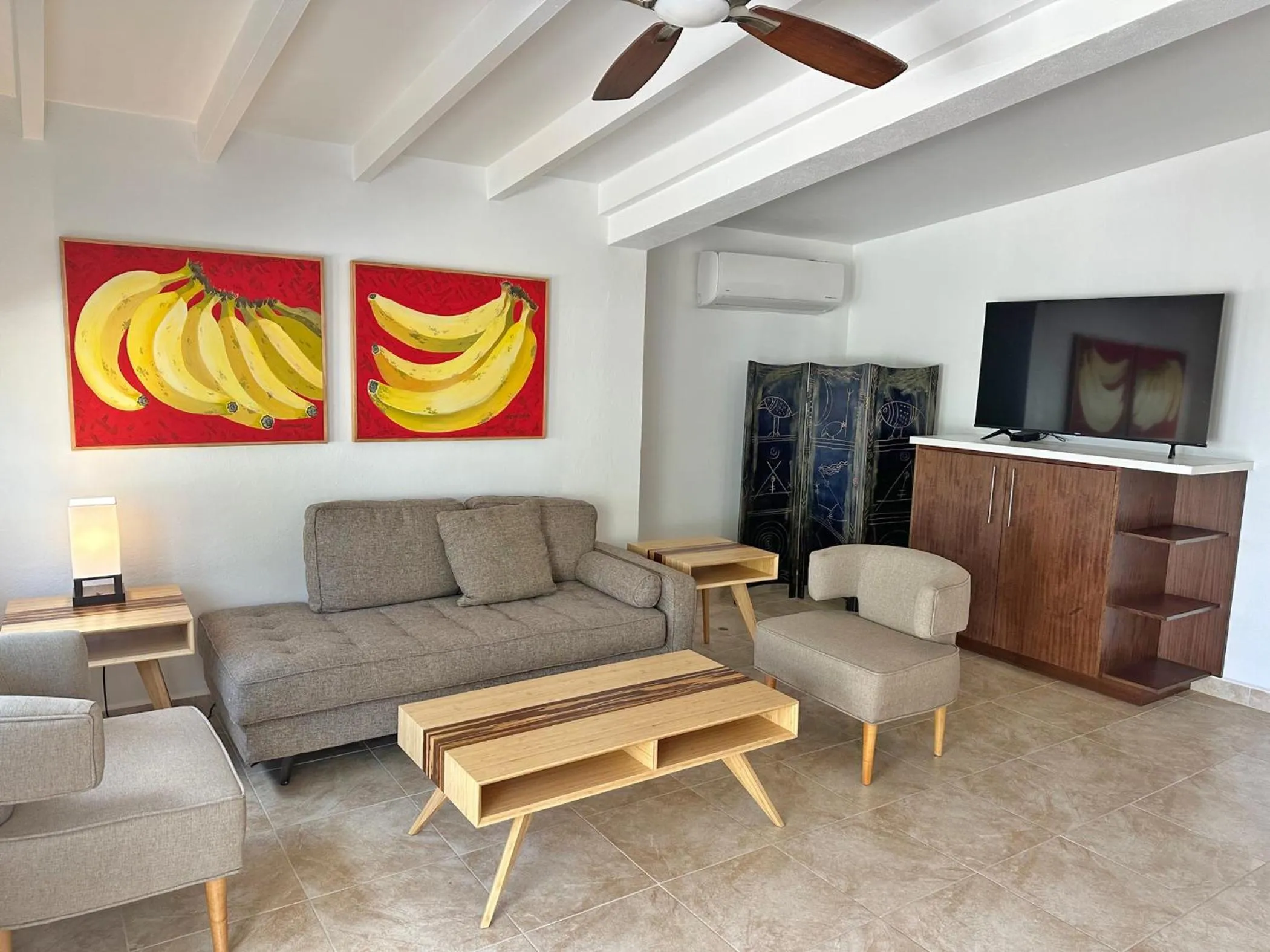 Living room in Sand Castle on the Beach - Adults Only