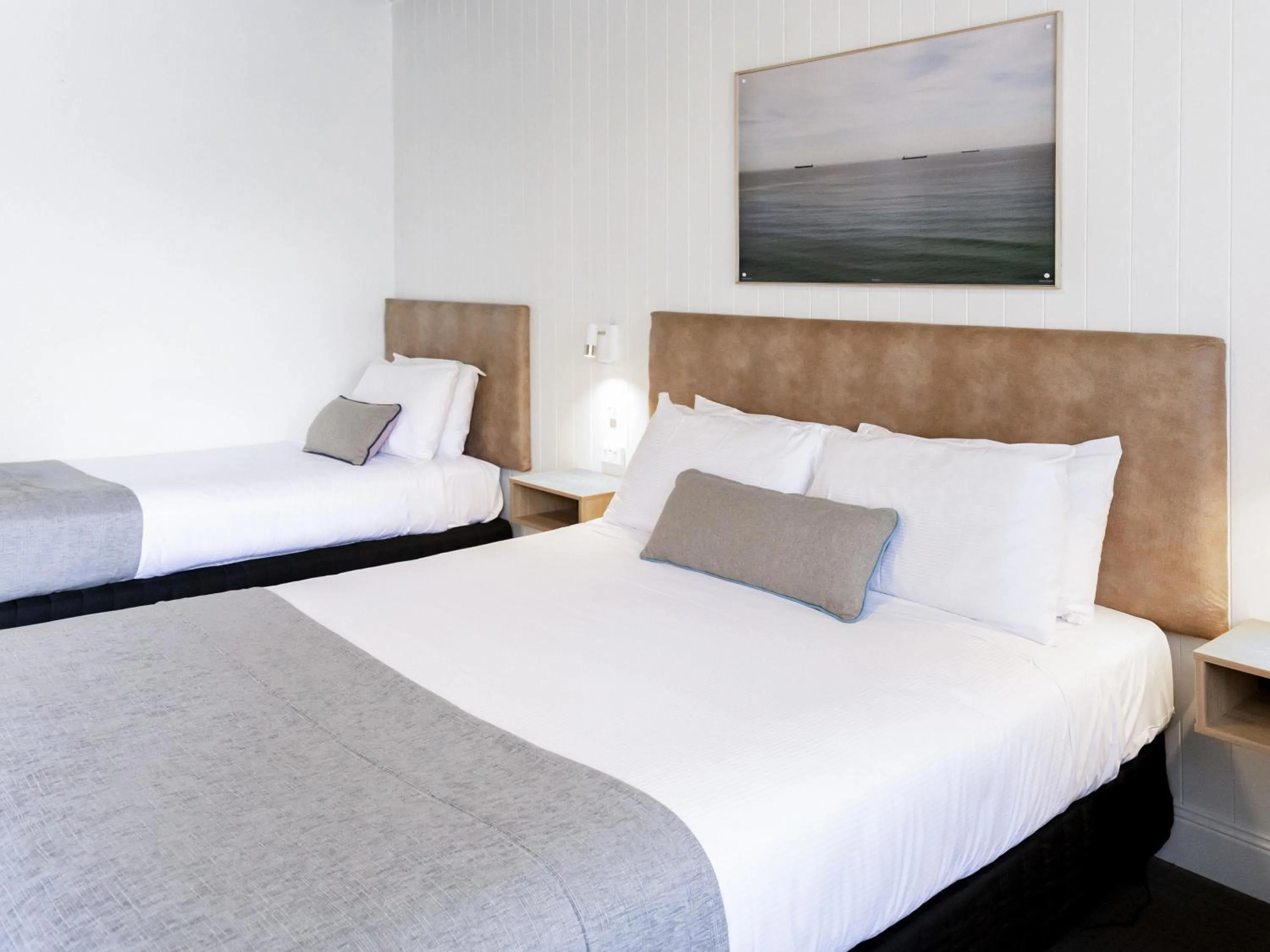 Bedroom, Bed in Mercure Charlestown